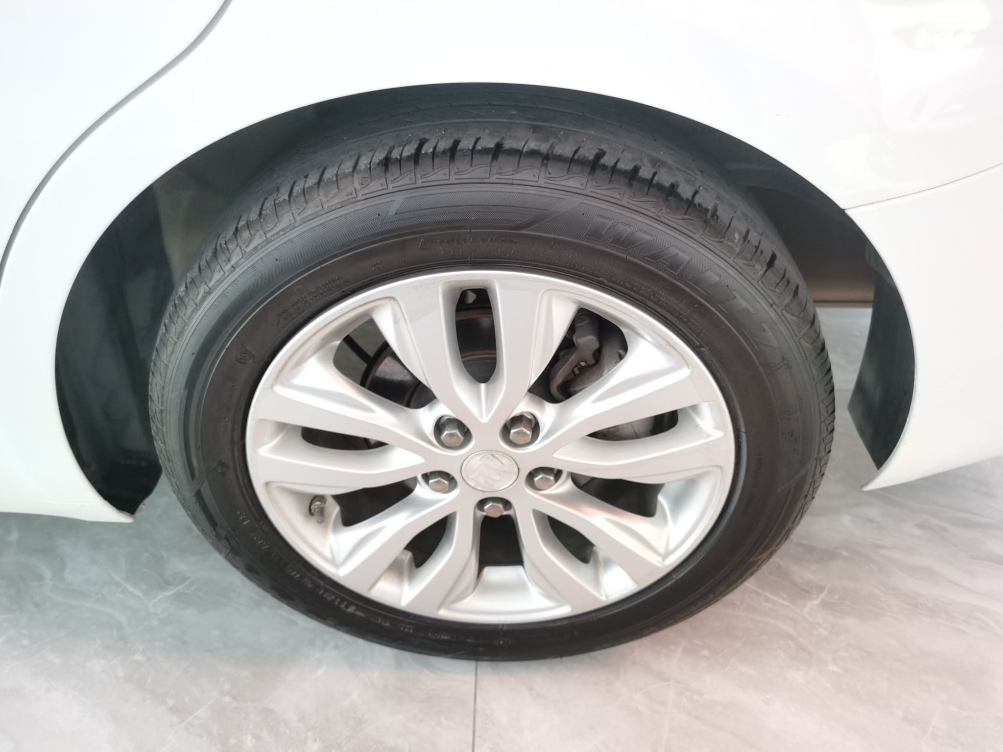 别克 英朗 2021款 改款 典范 1.5L 自动精英型