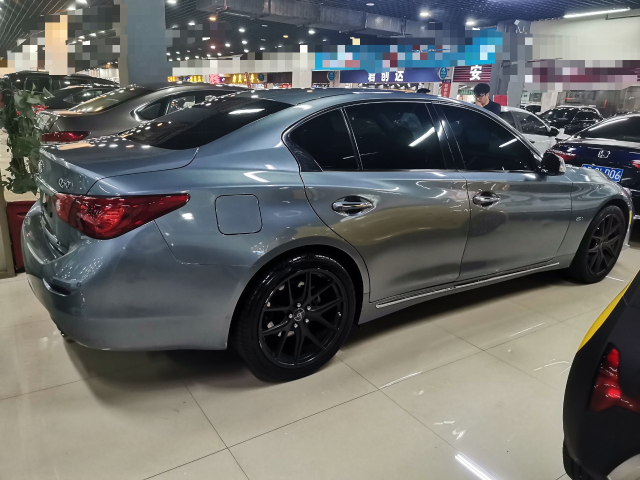 英菲尼迪Q50L 2015款 2.0T 运动版