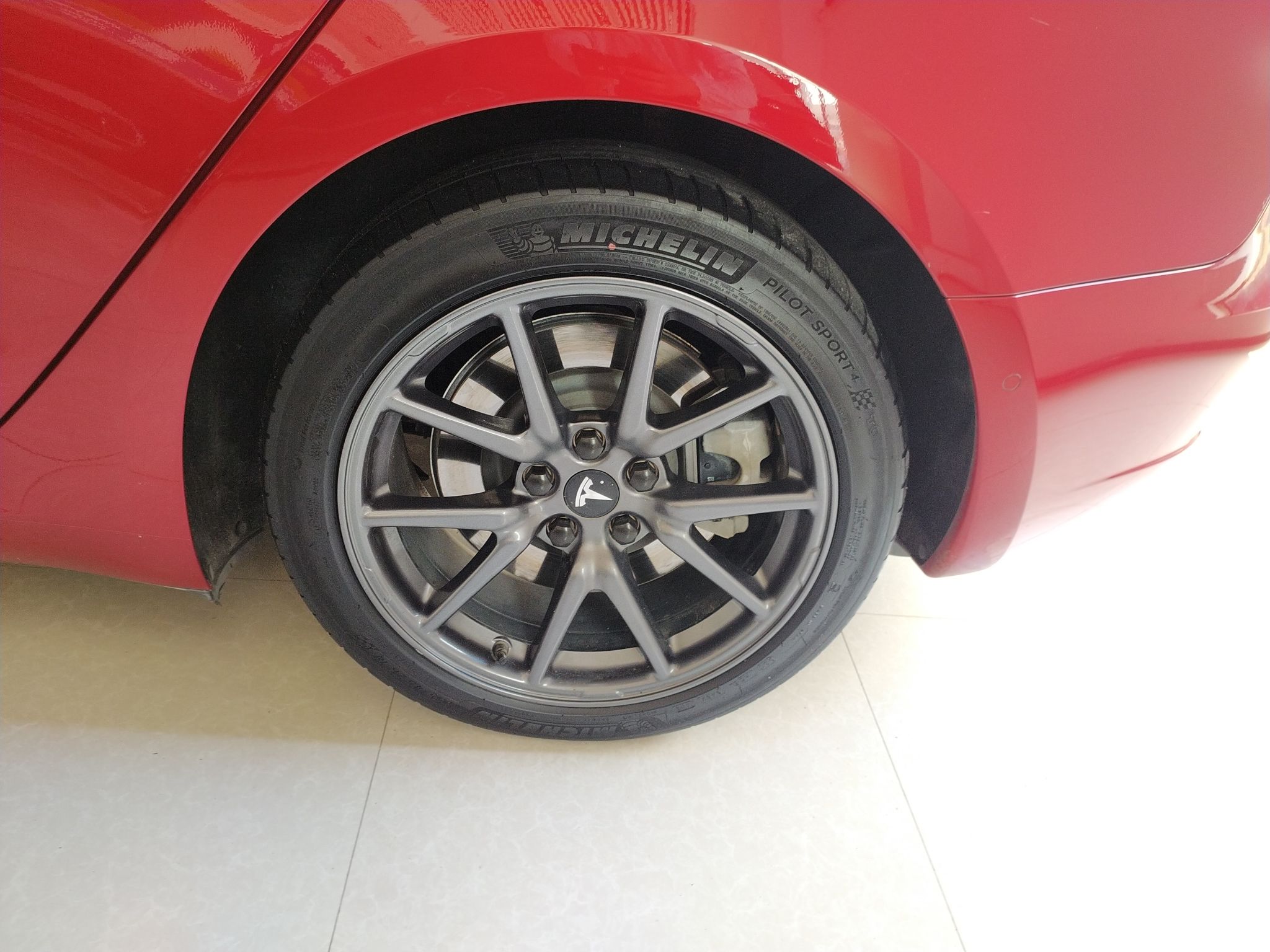 特斯拉 Model 3 2019款 长续航后驱版(进口)