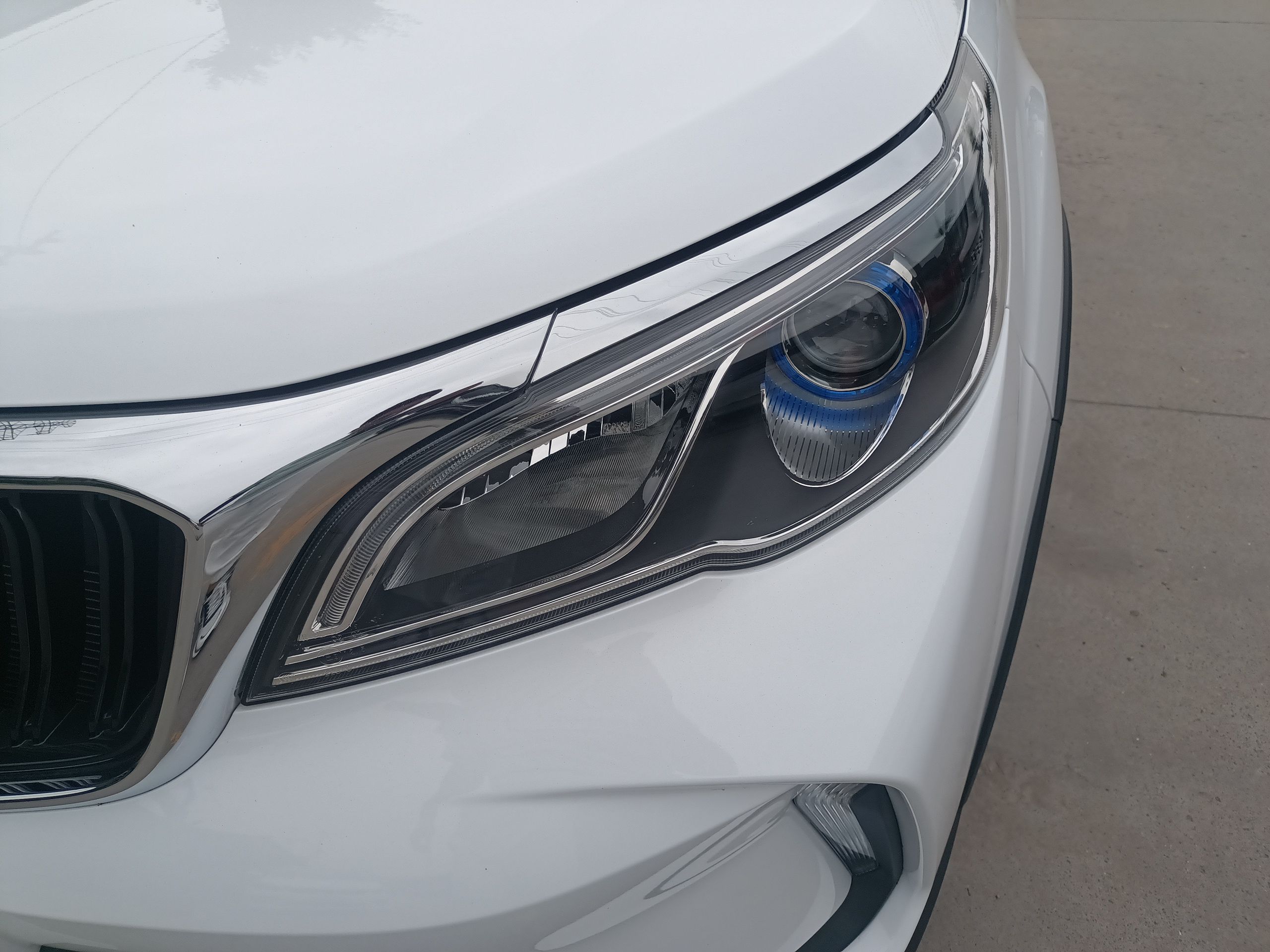 睿蓝汽车X3 PRO 2022款 1.5L 手动小萌