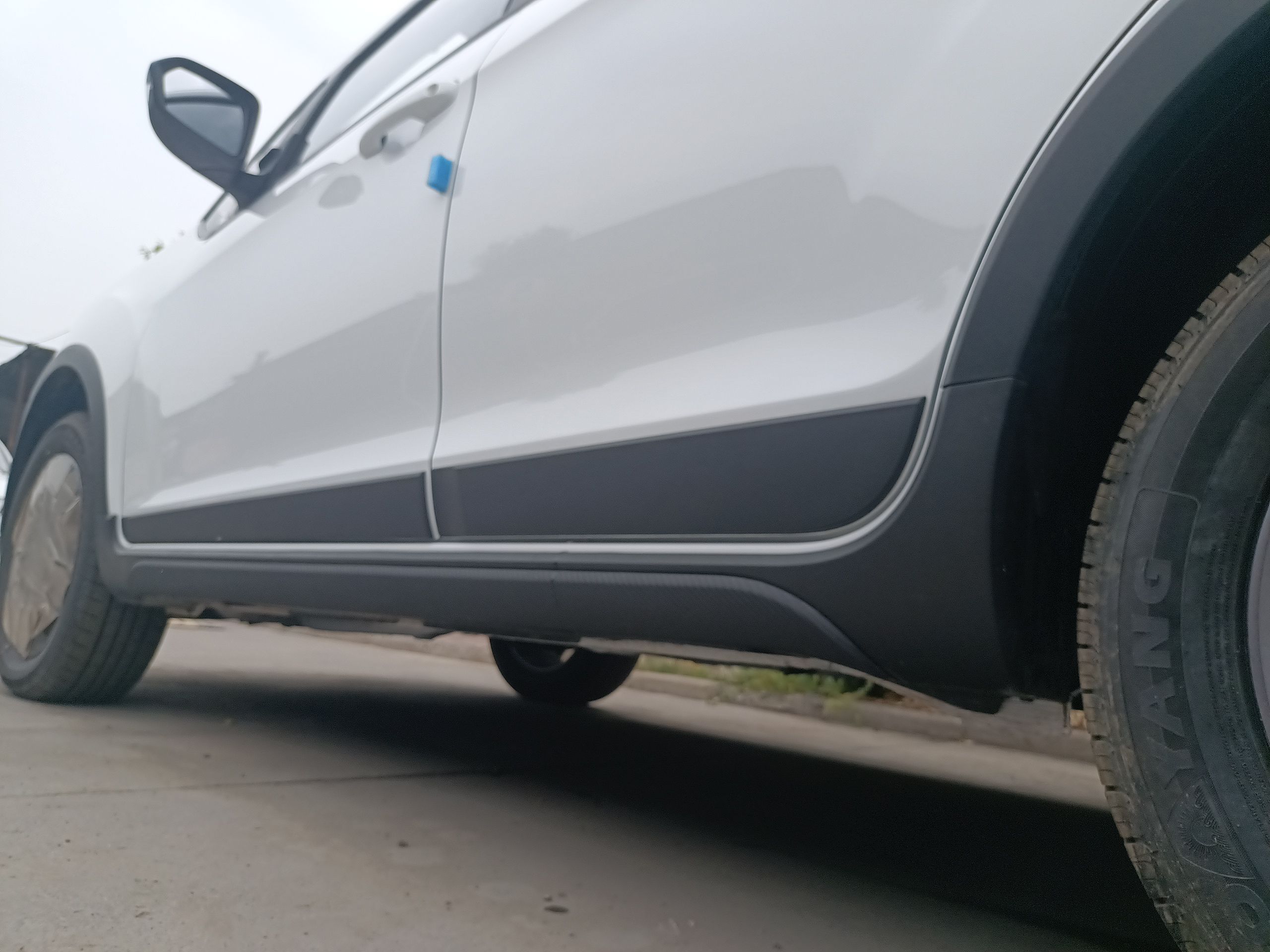 睿蓝汽车X3 PRO 2022款 1.5L 手动小萌