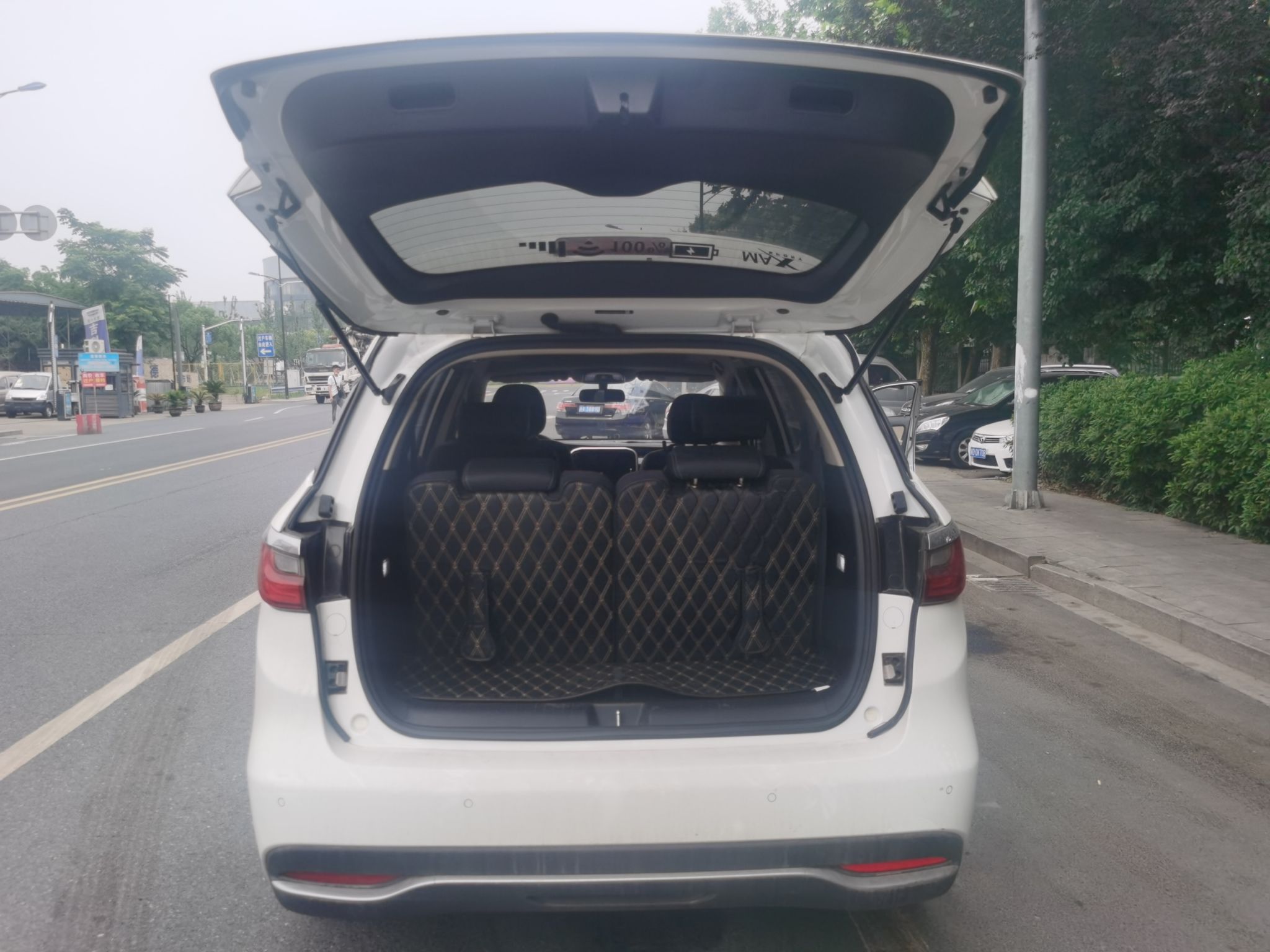 比亚迪 宋MAX 2018款 1.5T 自动智联精英型 6座