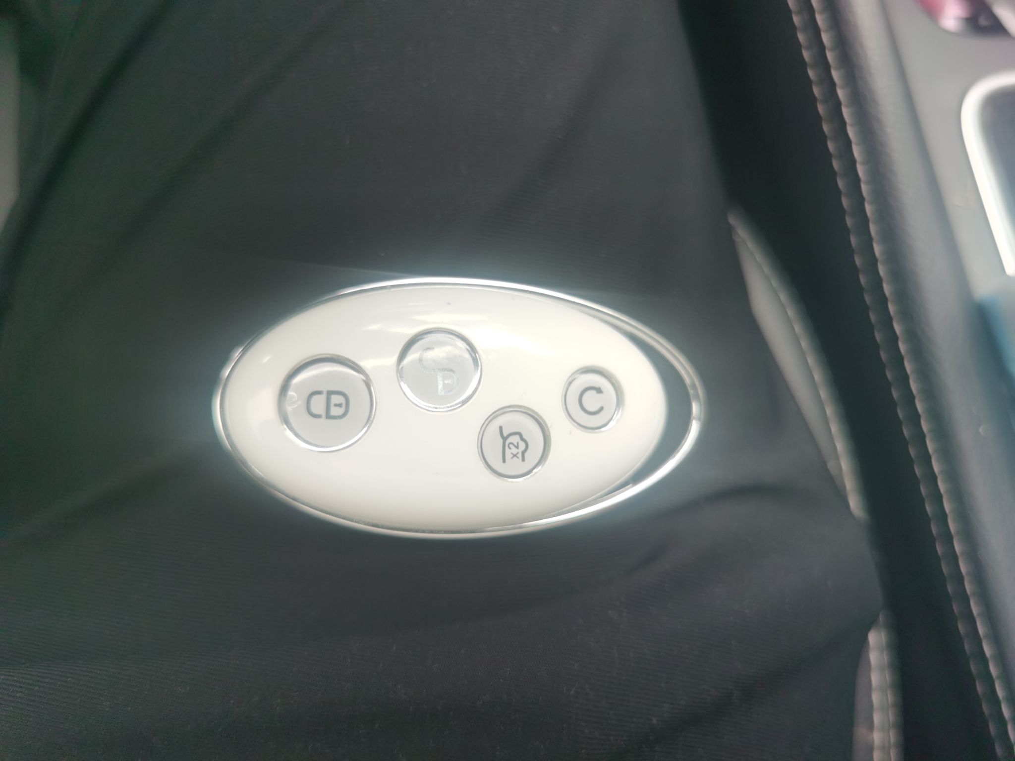 比亚迪 宋MAX 2018款 1.5T 自动智联精英型 6座