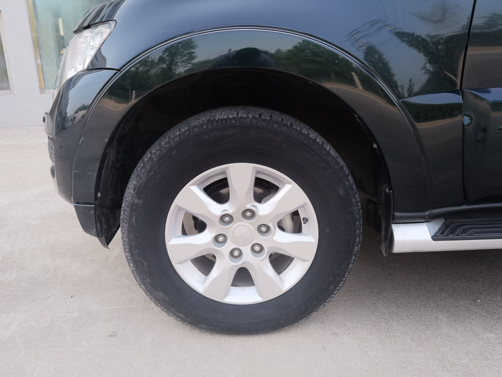 三菱 帕杰罗 2016款 3.0L 自动标准版 国V(进口)