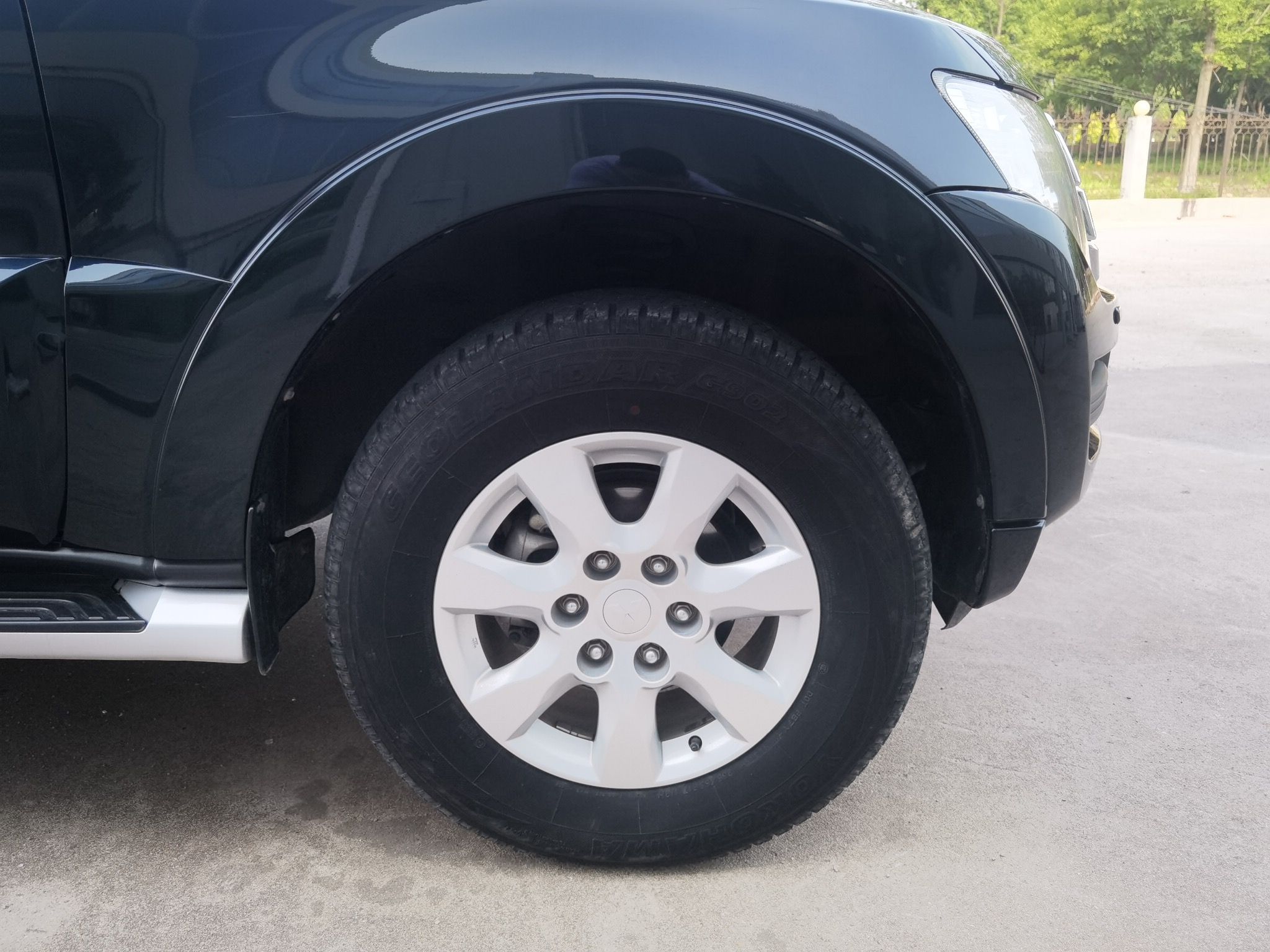 三菱 帕杰罗 2016款 3.0L 自动标准版 国V(进口)