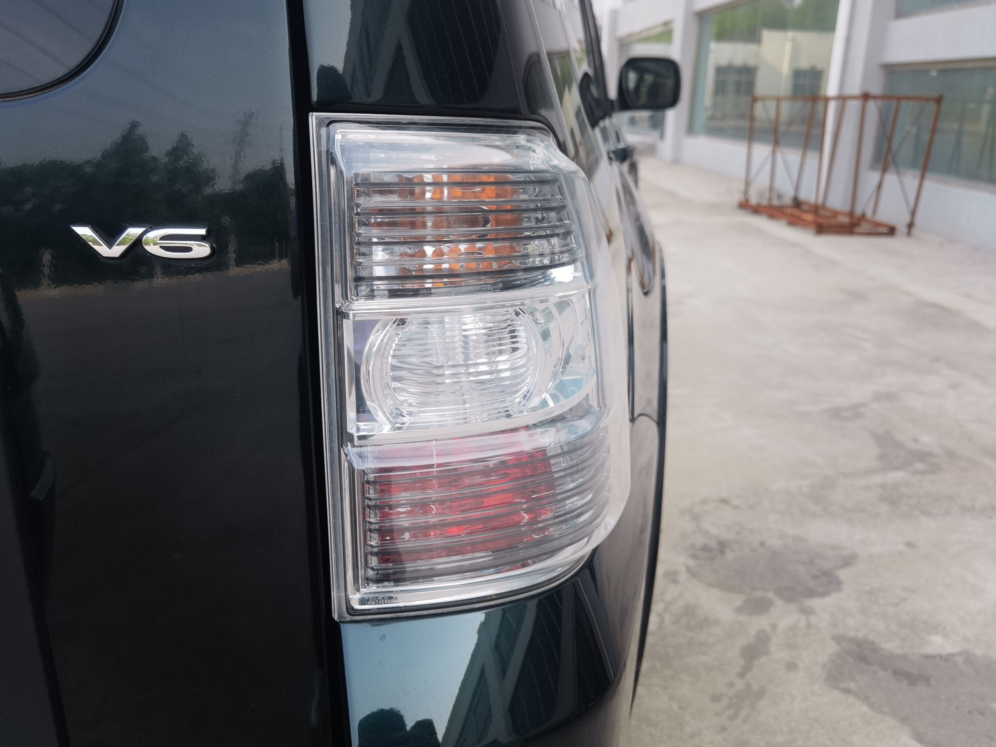 三菱 帕杰罗 2016款 3.0L 自动标准版 国V(进口)