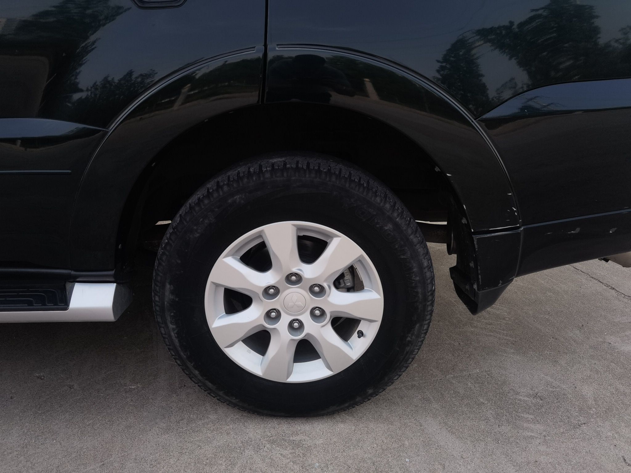 三菱 帕杰罗 2016款 3.0L 自动标准版 国V(进口)