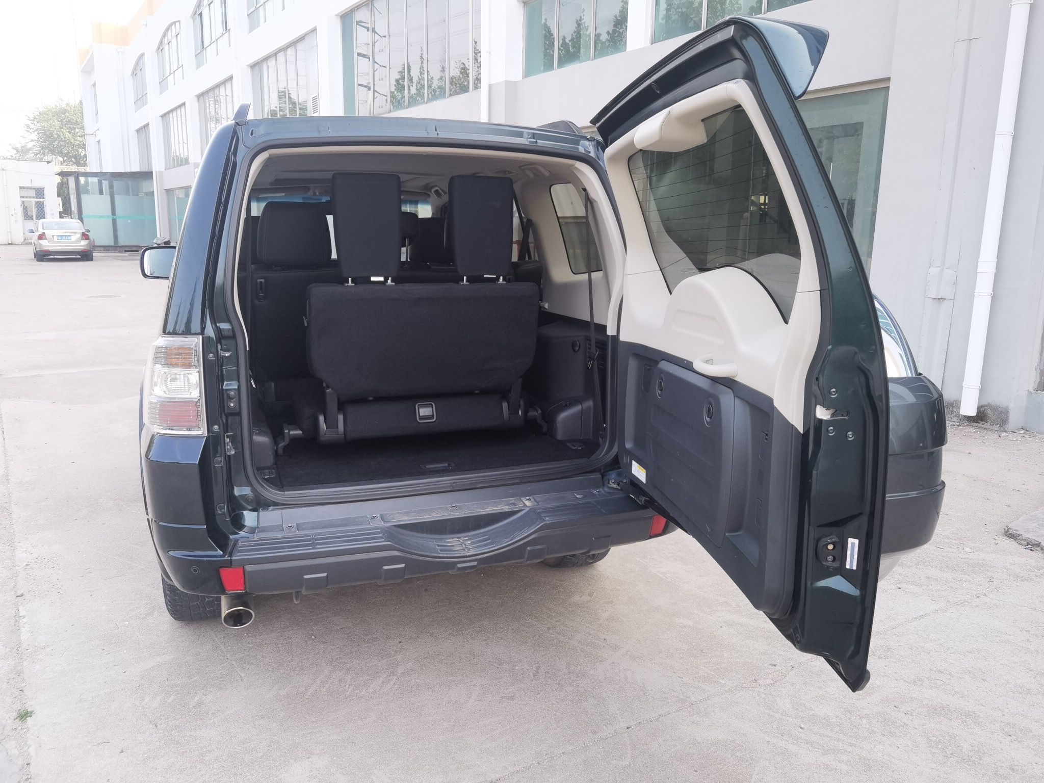 三菱 帕杰罗 2016款 3.0L 自动标准版 国V(进口)