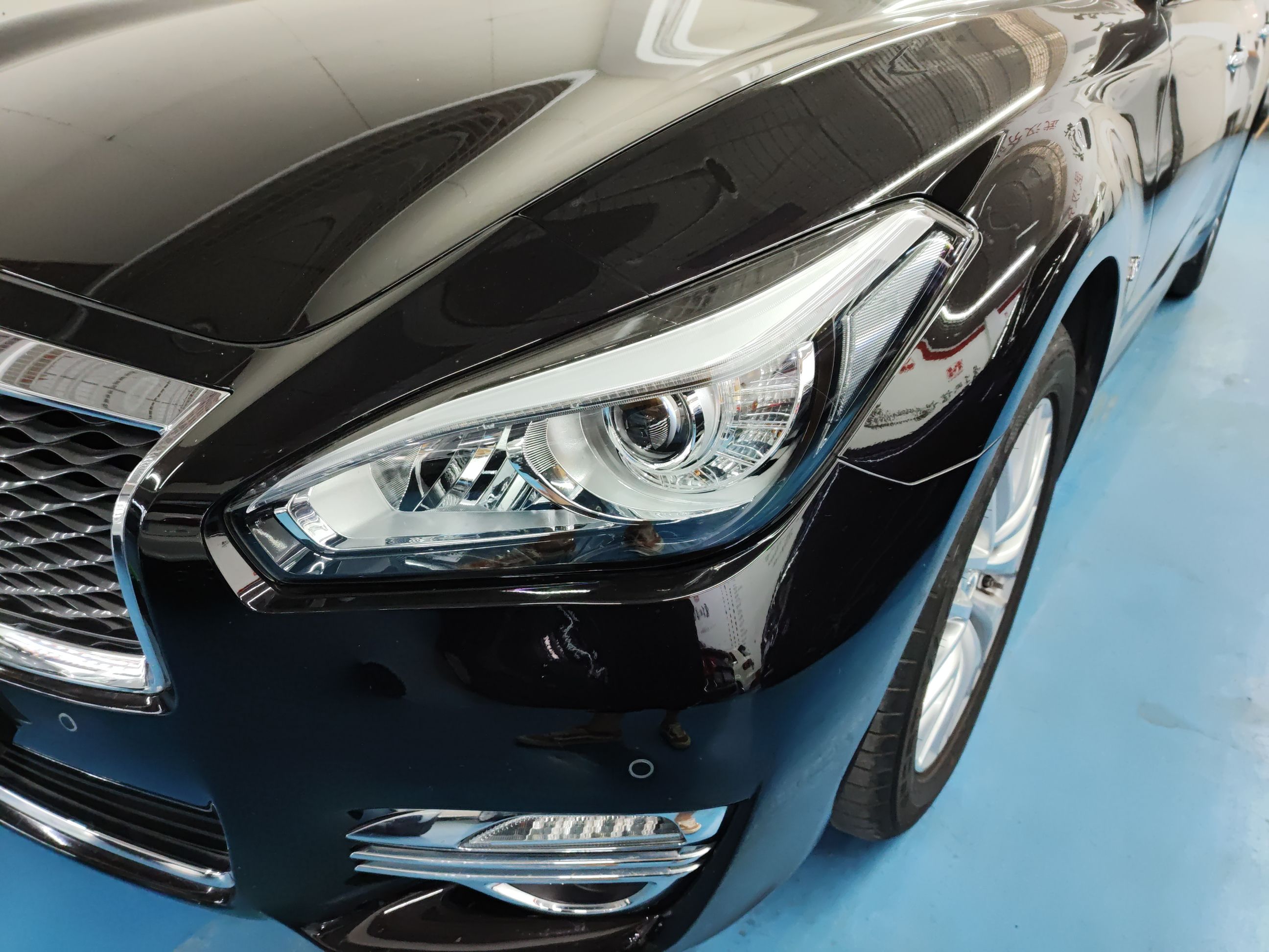 英菲尼迪Q70L 2019款 Q70L 2.0T 精英版 PLUS(进口)