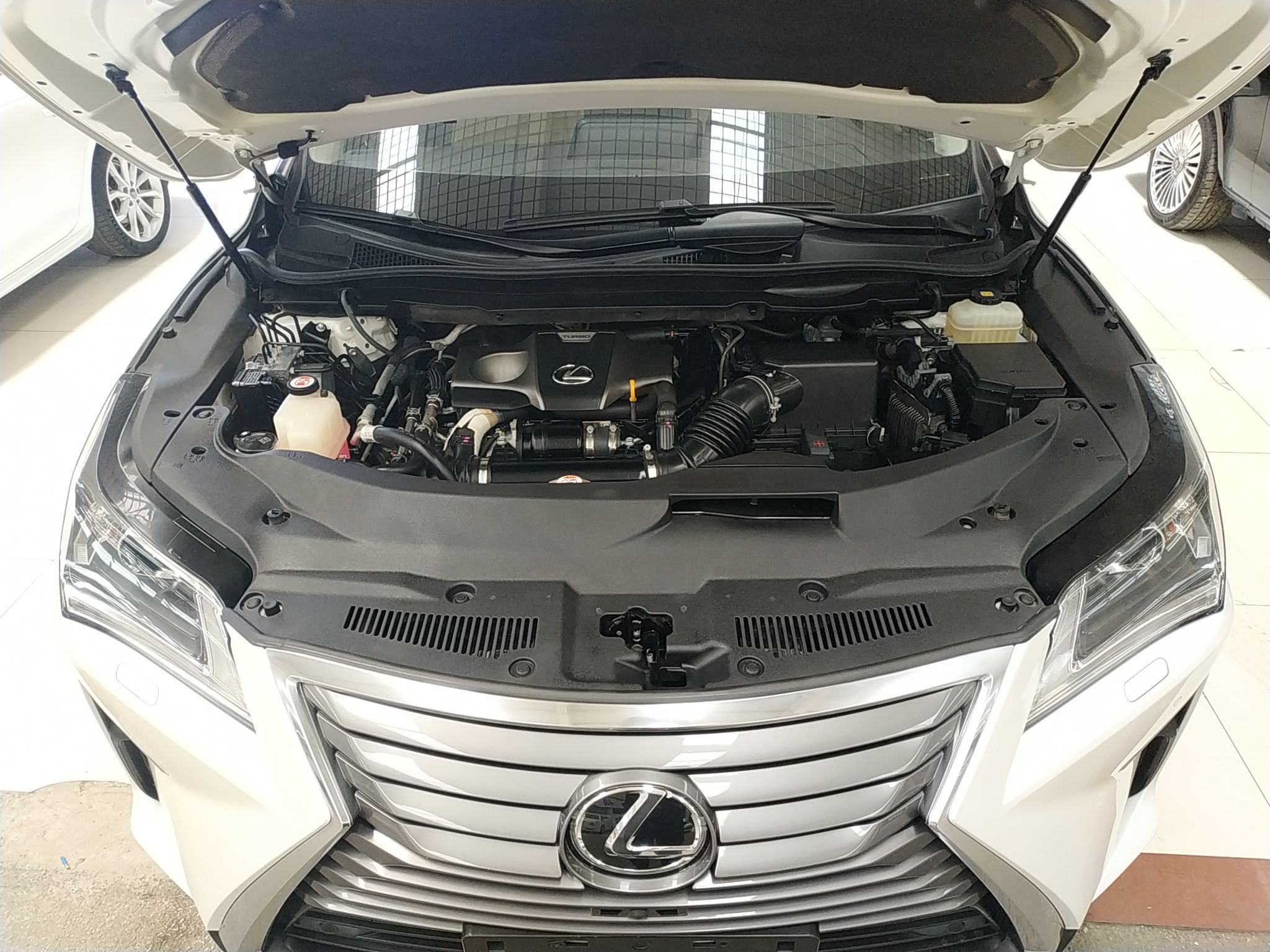 雷克萨斯RX 2016款 300 两驱精英版 国V