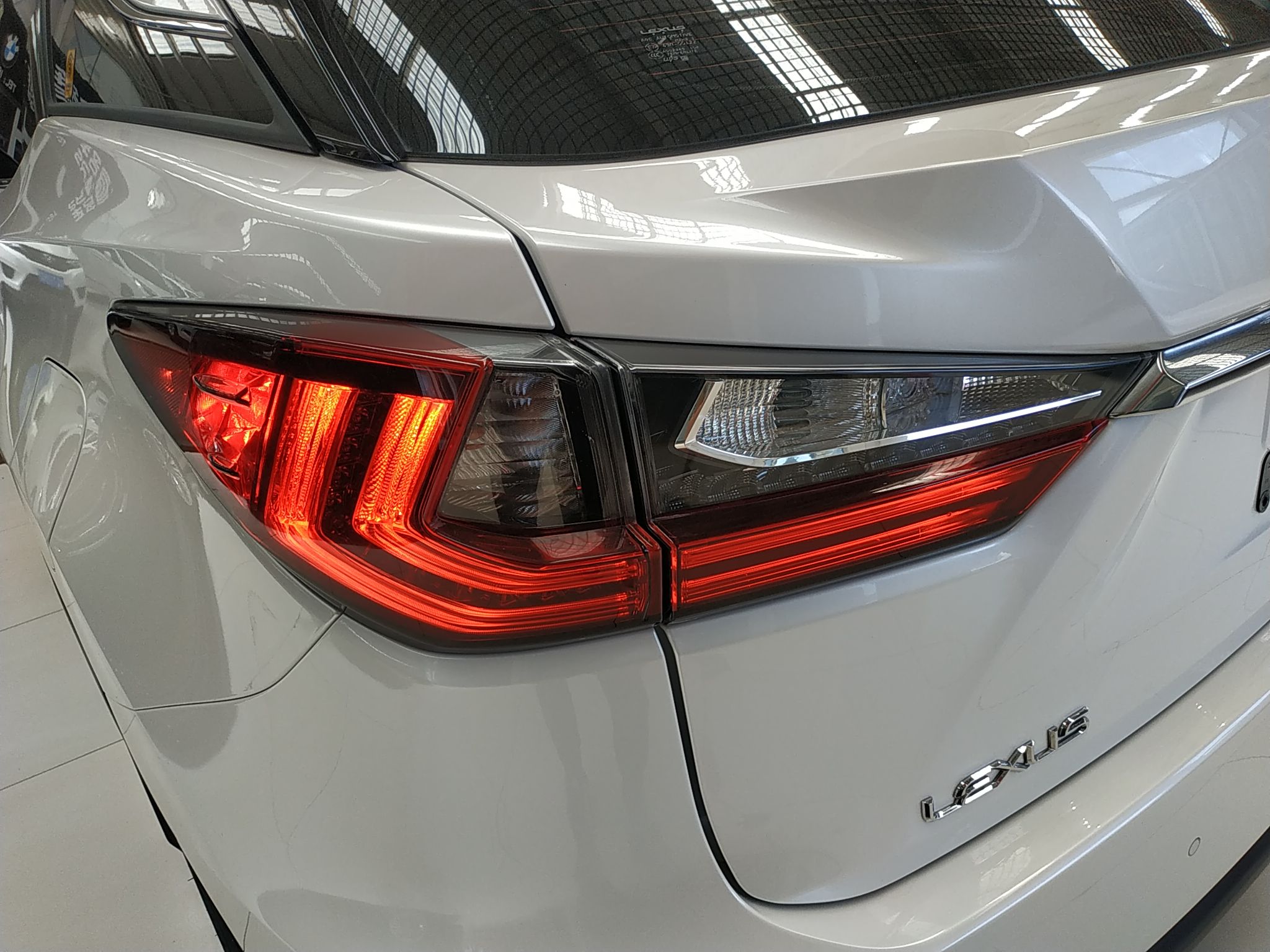 雷克萨斯RX 2016款 300 两驱精英版 国V