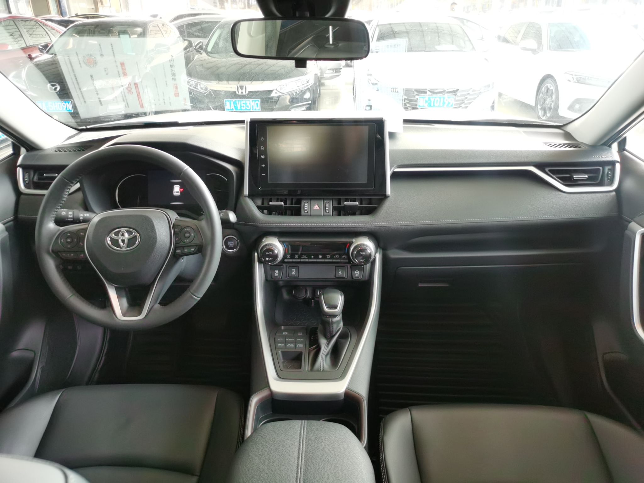 丰田 RAV4 2020款 2.0L CVT四驱尊贵版