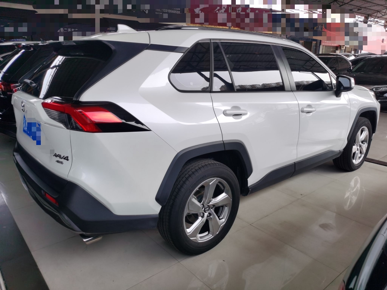 丰田 RAV4 2020款 2.0L CVT四驱尊贵版