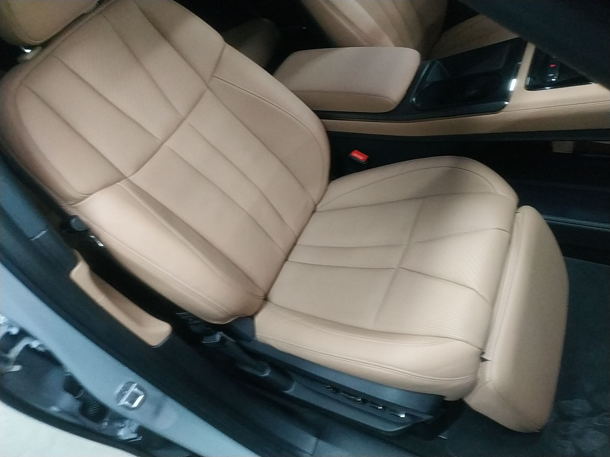 蔚来ES8 2020款 580KM 六座版