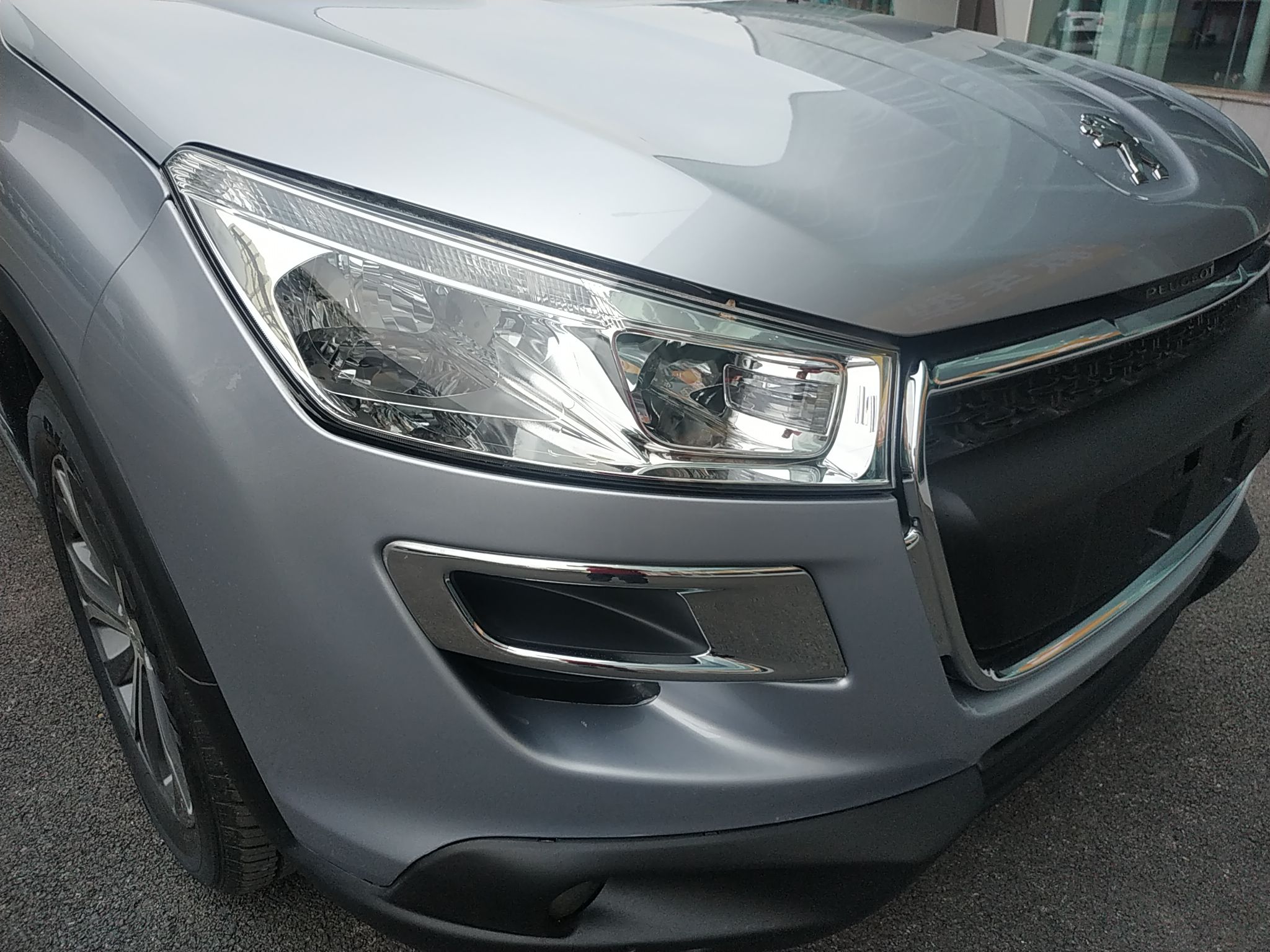 标致4008 2013款 2.0L 四驱时尚型(进口)