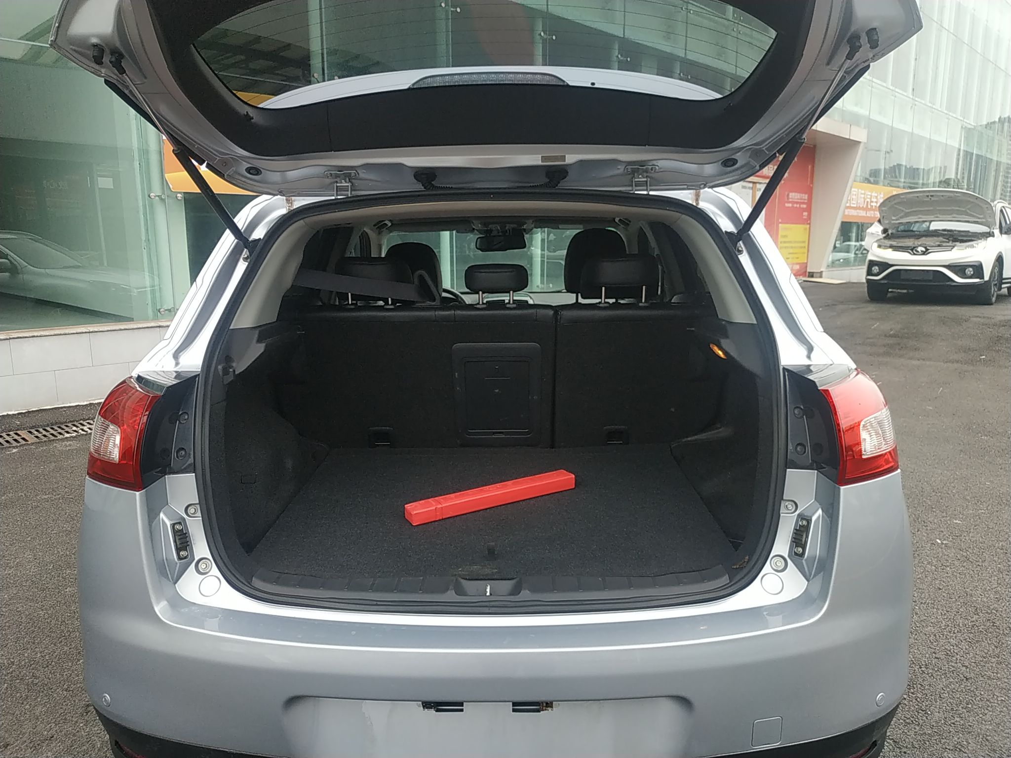 标致4008 2013款 2.0L 四驱时尚型(进口)