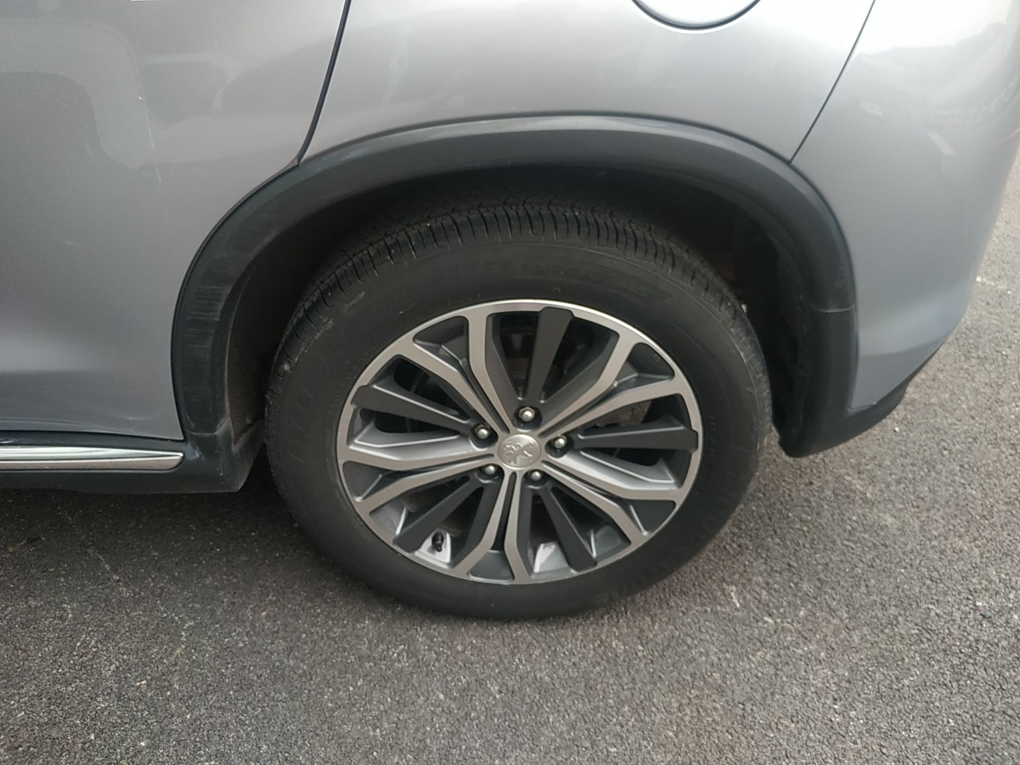 标致4008 2013款 2.0L 四驱时尚型(进口)