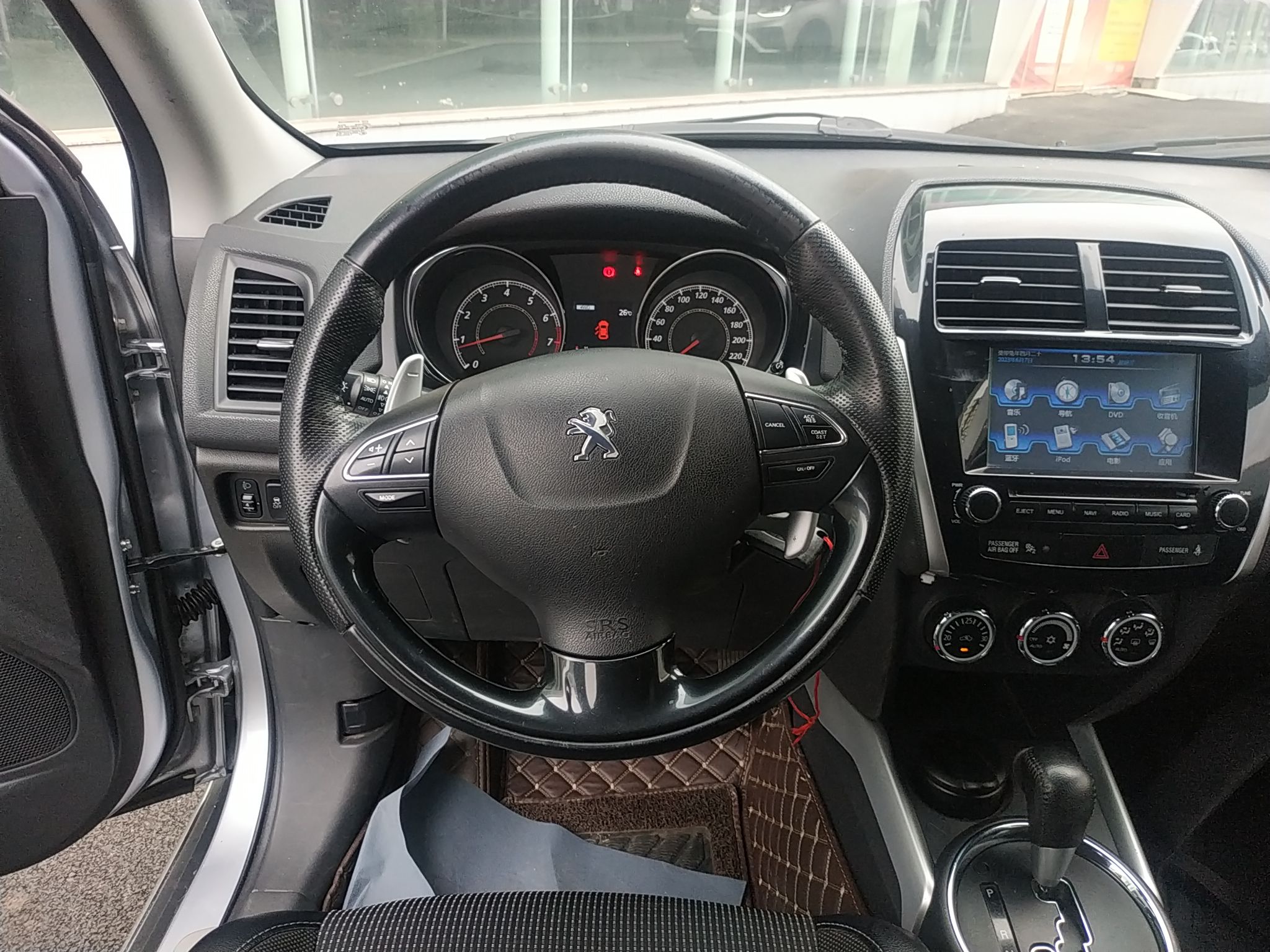 标致4008 2013款 2.0L 四驱时尚型(进口)