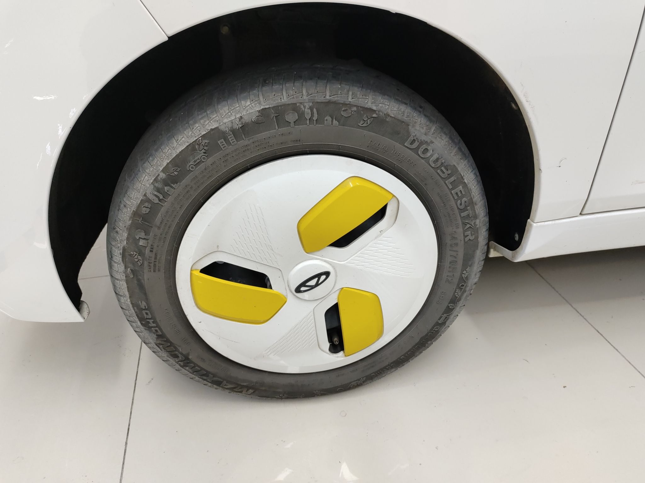 奇瑞新能源 QQ冰淇淋 2022款 170km 圣代 磷酸铁锂