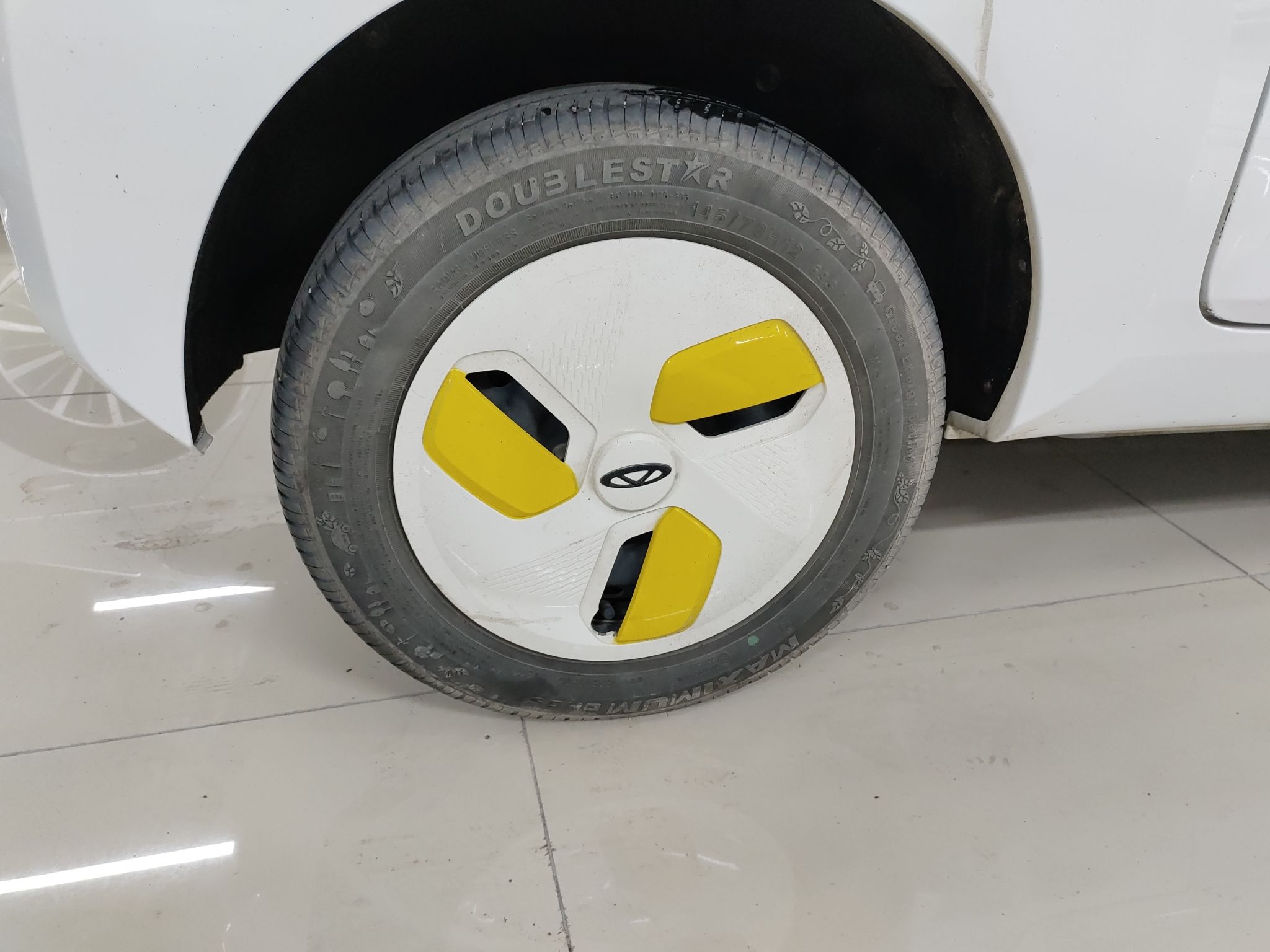 奇瑞新能源 QQ冰淇淋 2022款 170km 圣代 磷酸铁锂