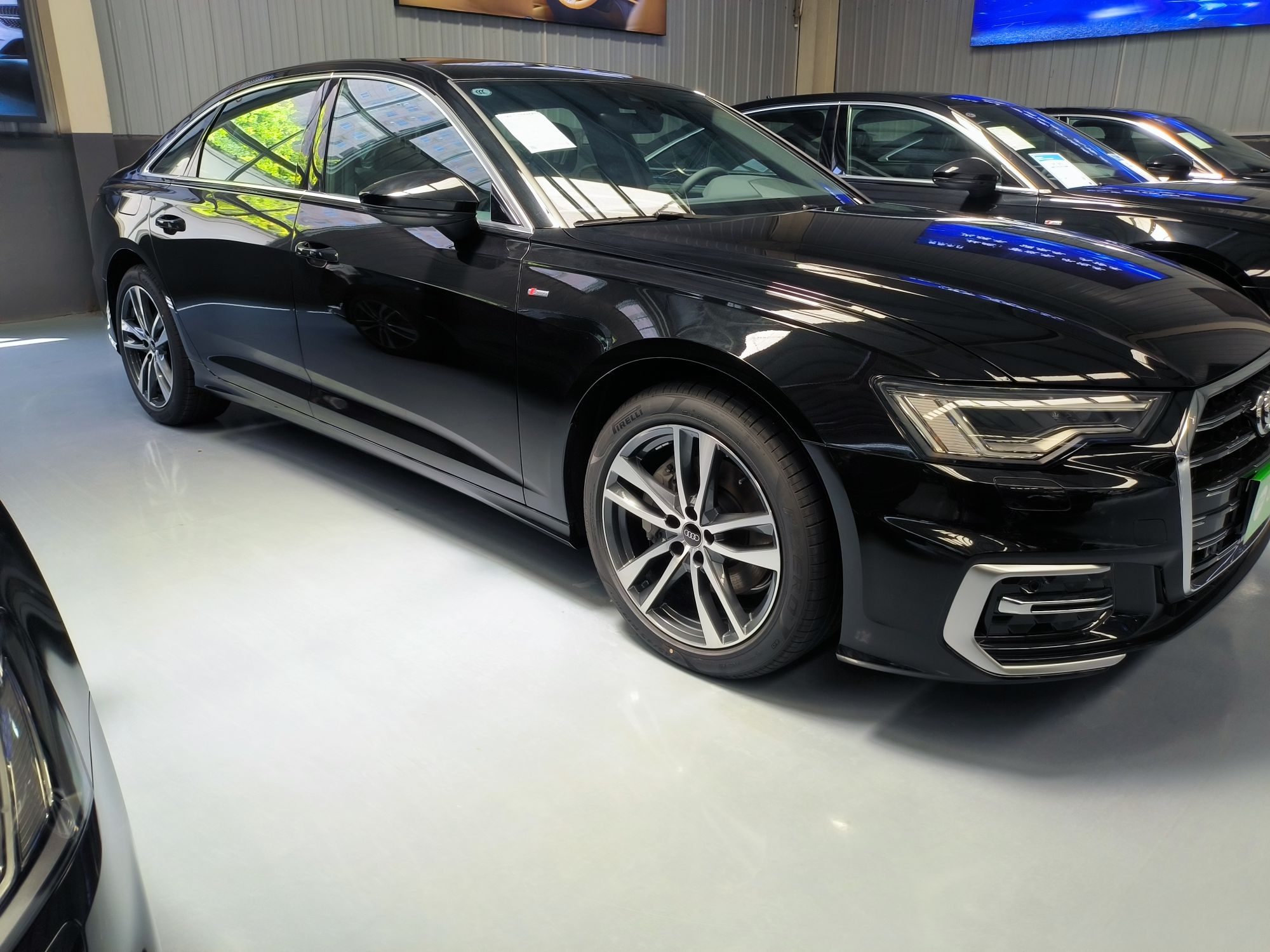 奥迪A6L 2023款 40 TFSI 豪华动感型