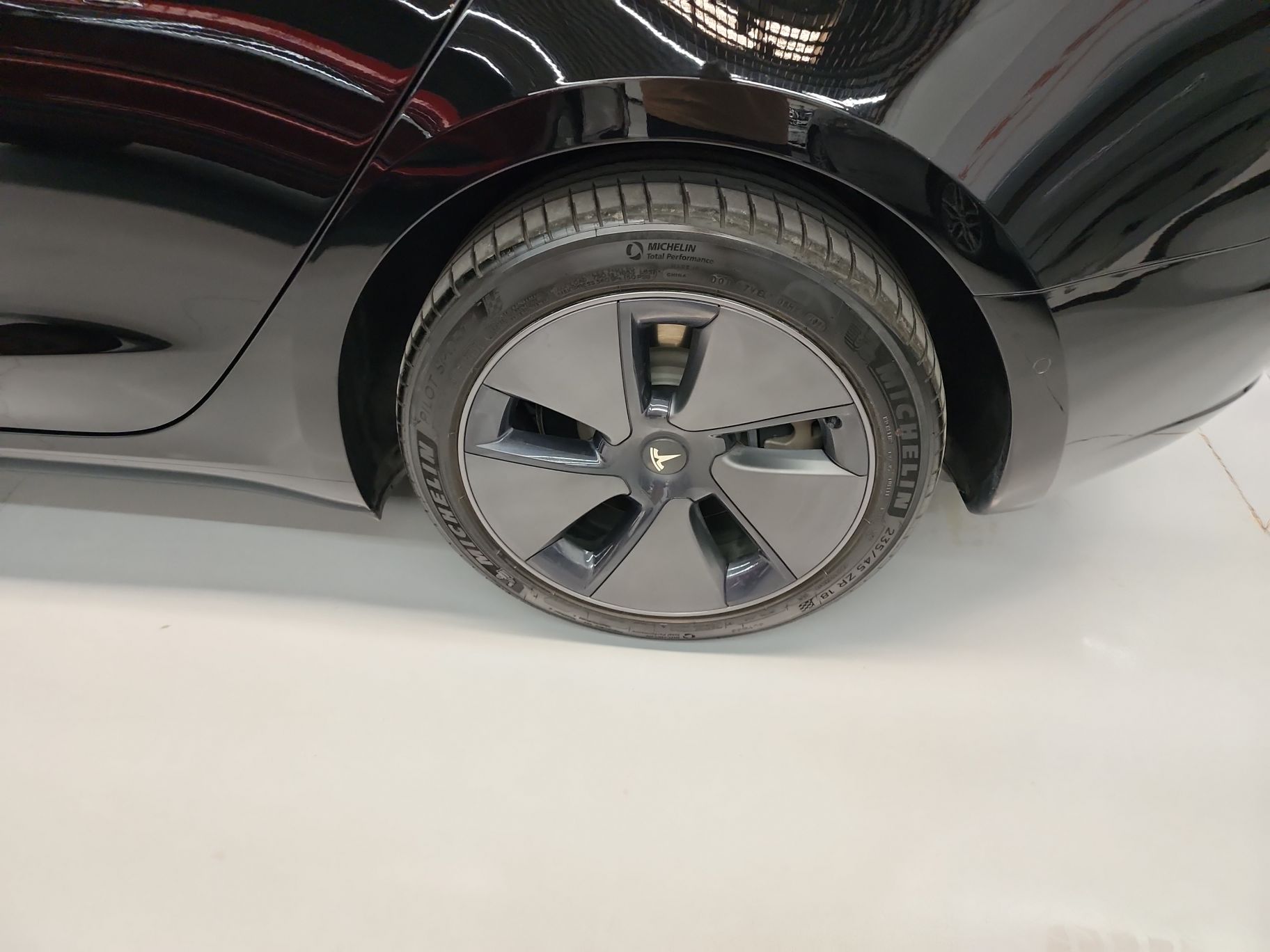 特斯拉 Model 3 2022款 后轮驱动版