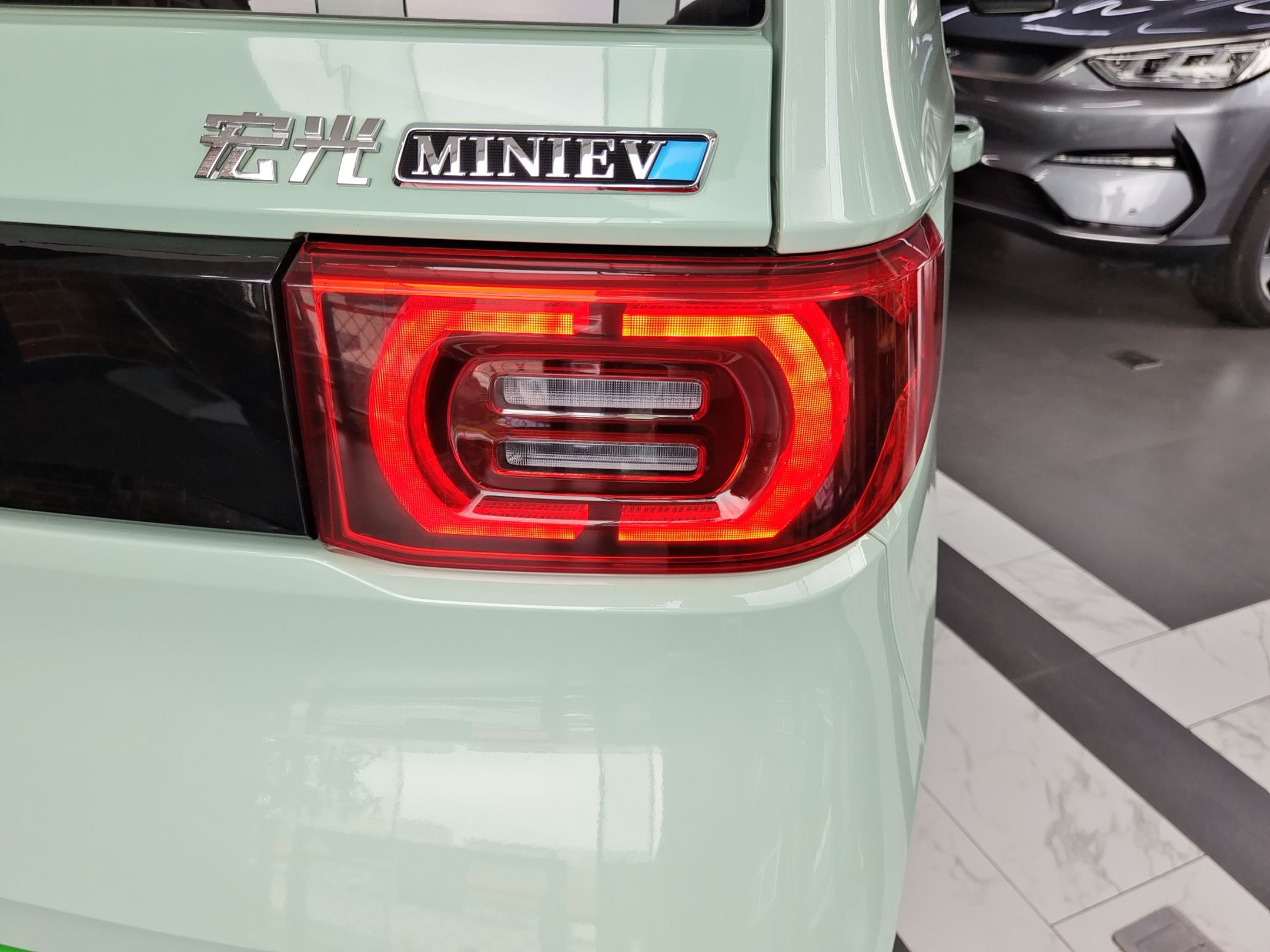 五菱汽车 宏光MINI EV 2021款 马卡龙时尚款 磷酸铁锂