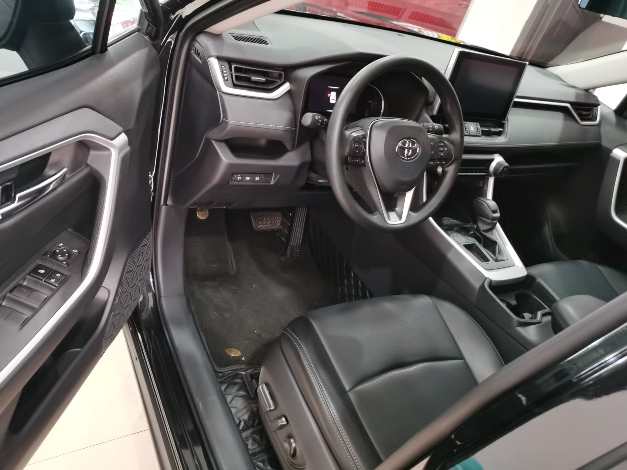 丰田 RAV4 2021款 2.0L CVT两驱风尚版