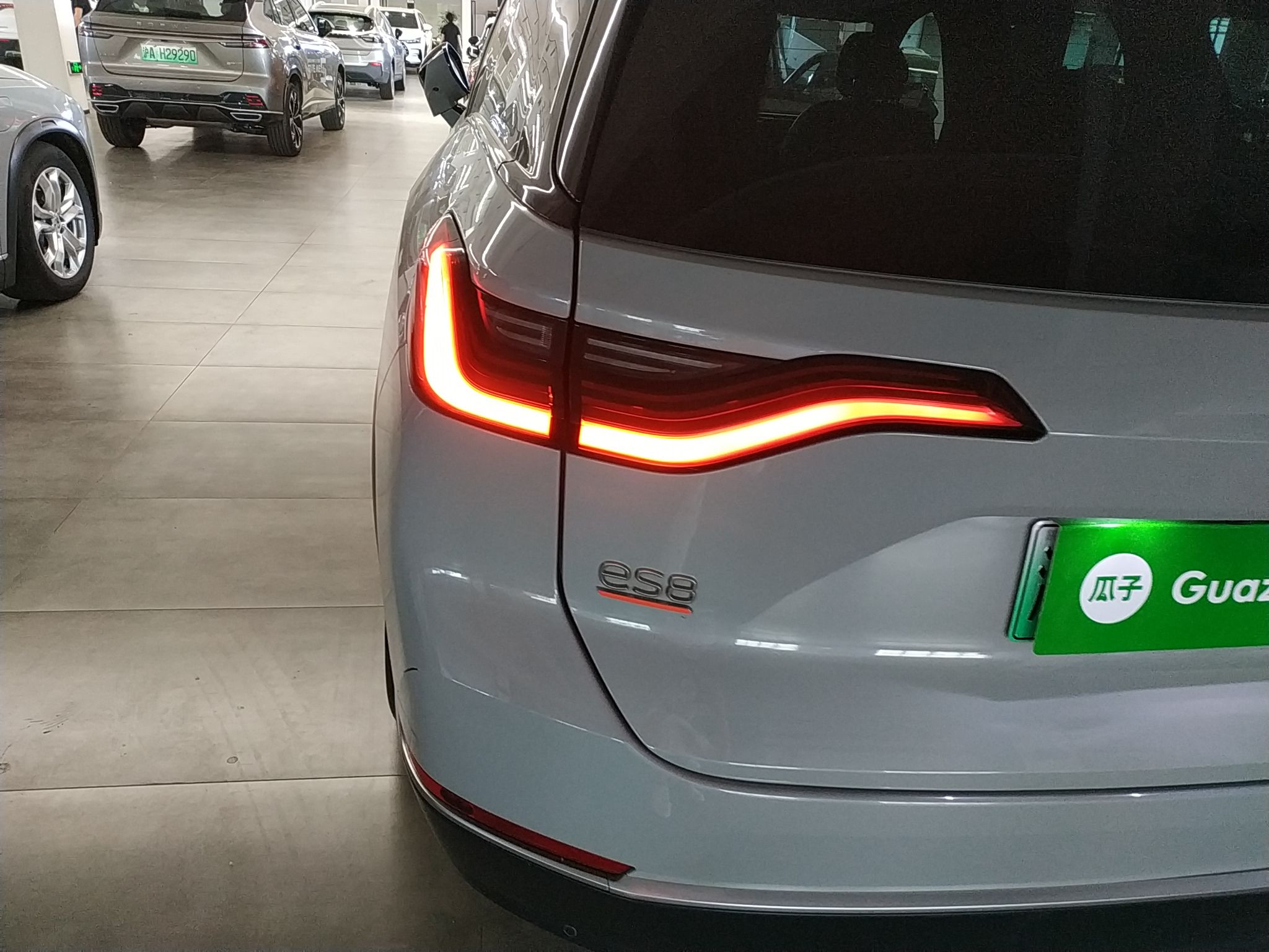 蔚来ES8 2020款 415KM 签名版 六座版