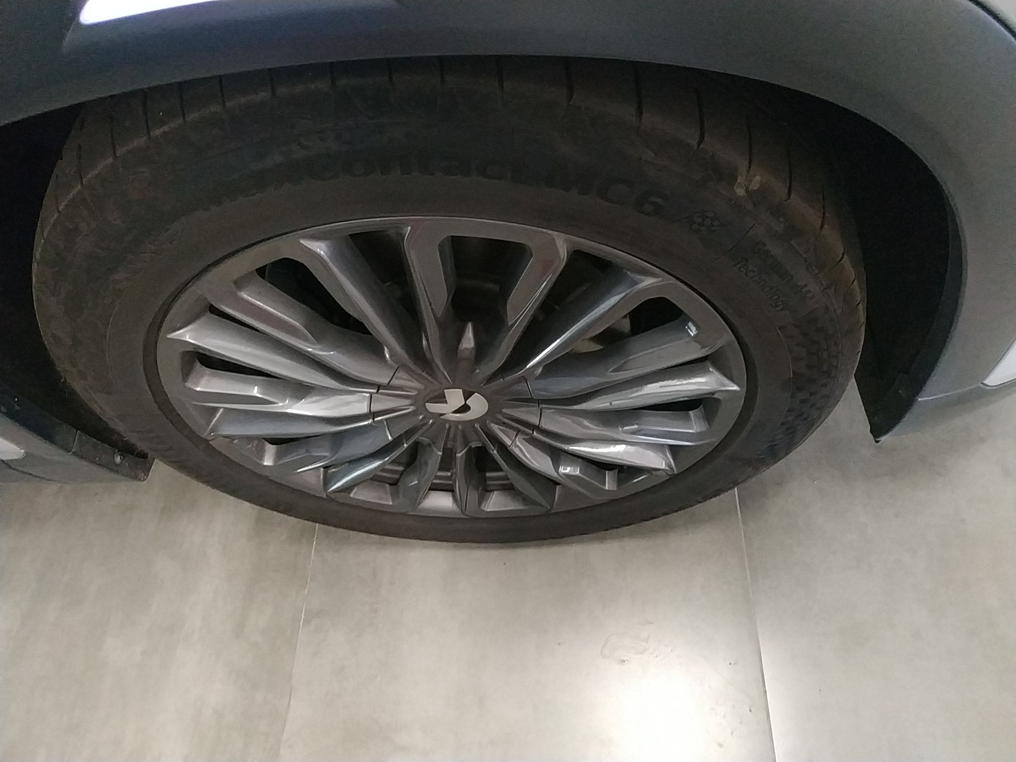 蔚来ES8 2020款 415KM 签名版 六座版