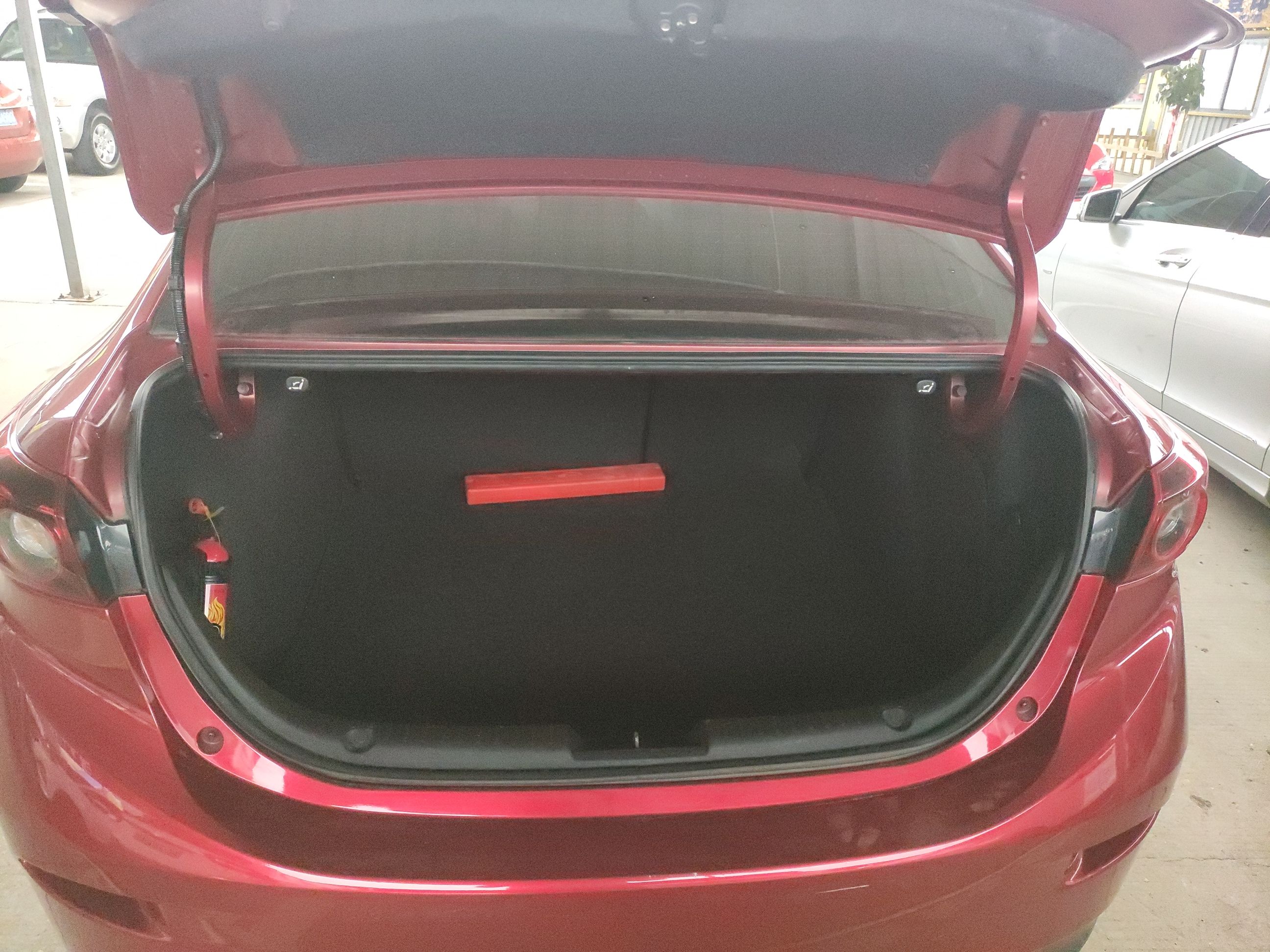 马自达 昂克赛拉 2014款 三厢 1.5L 自动豪华型