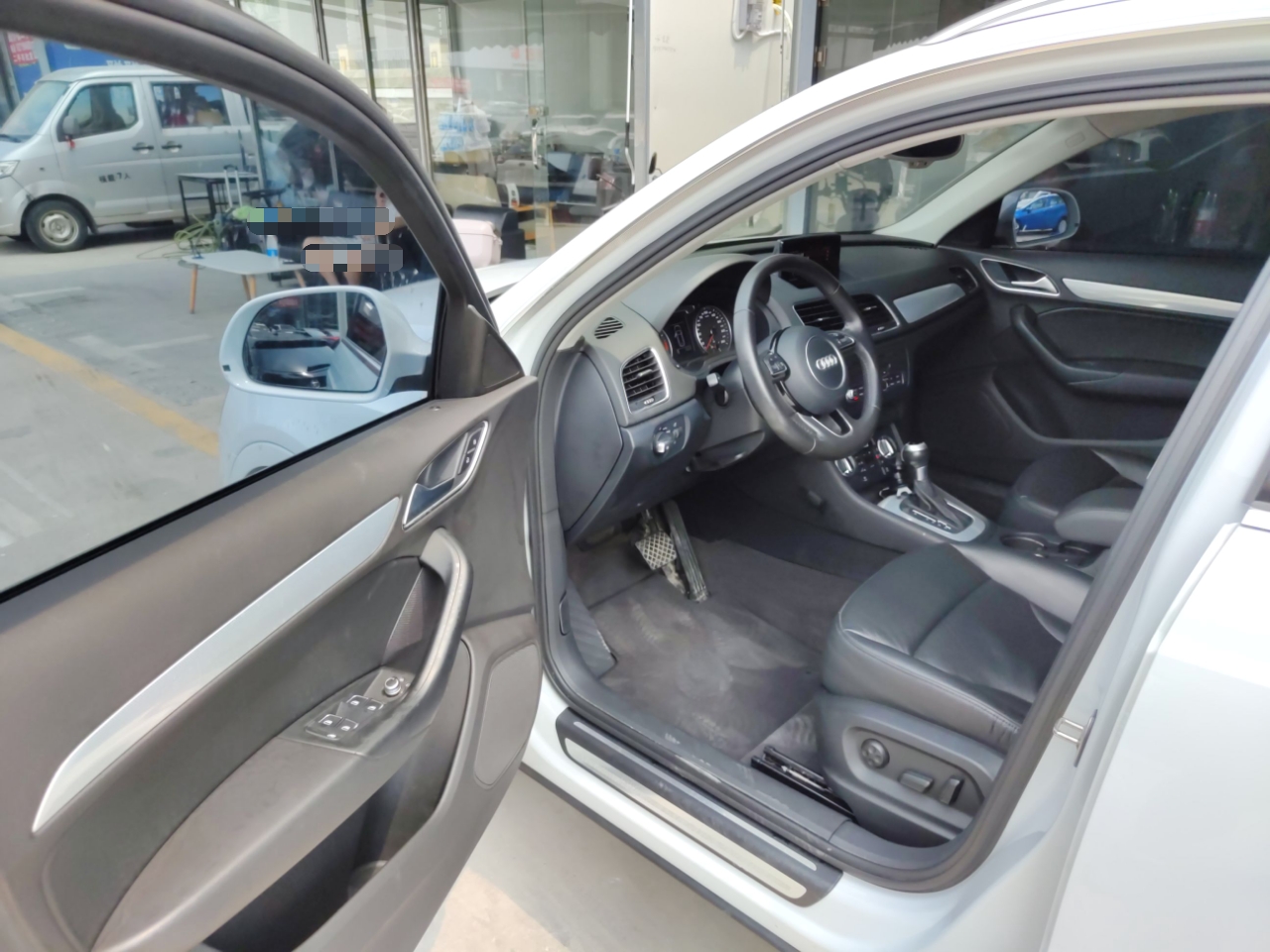 奥迪Q3 2015款 30 TFSI 舒适型