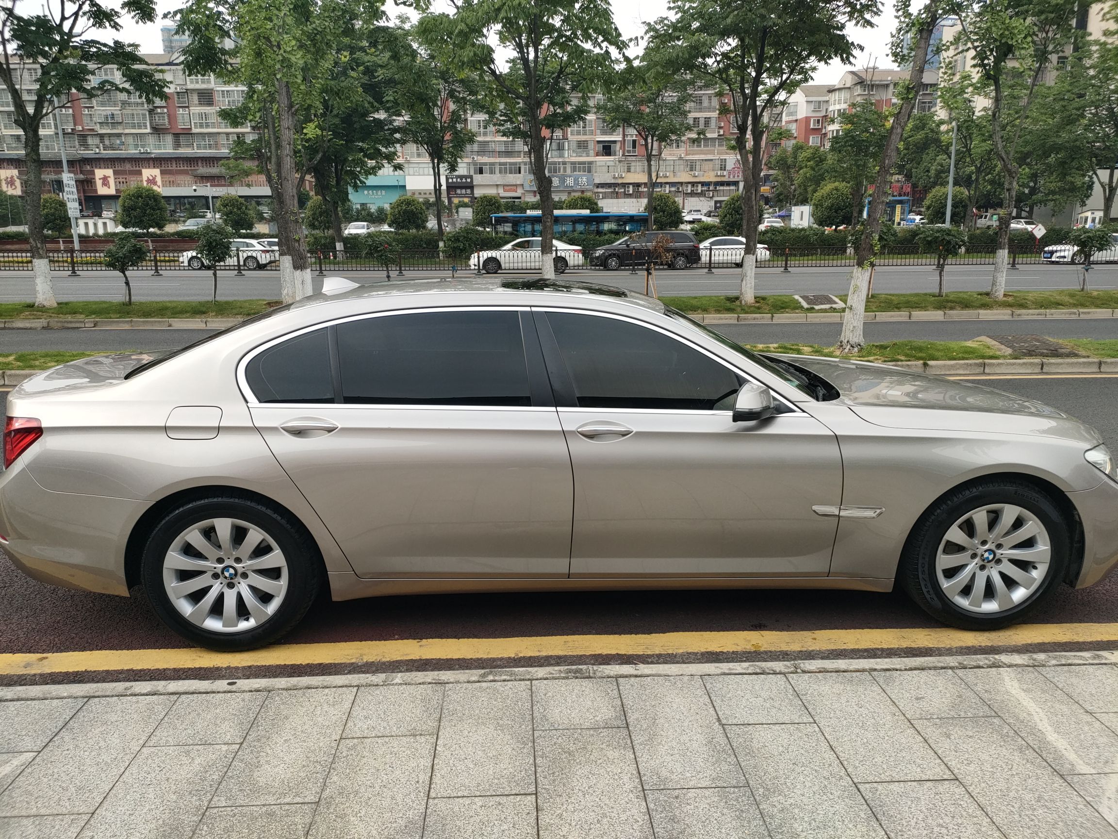 宝马7系 2014款 730Li 臻享型(进口)