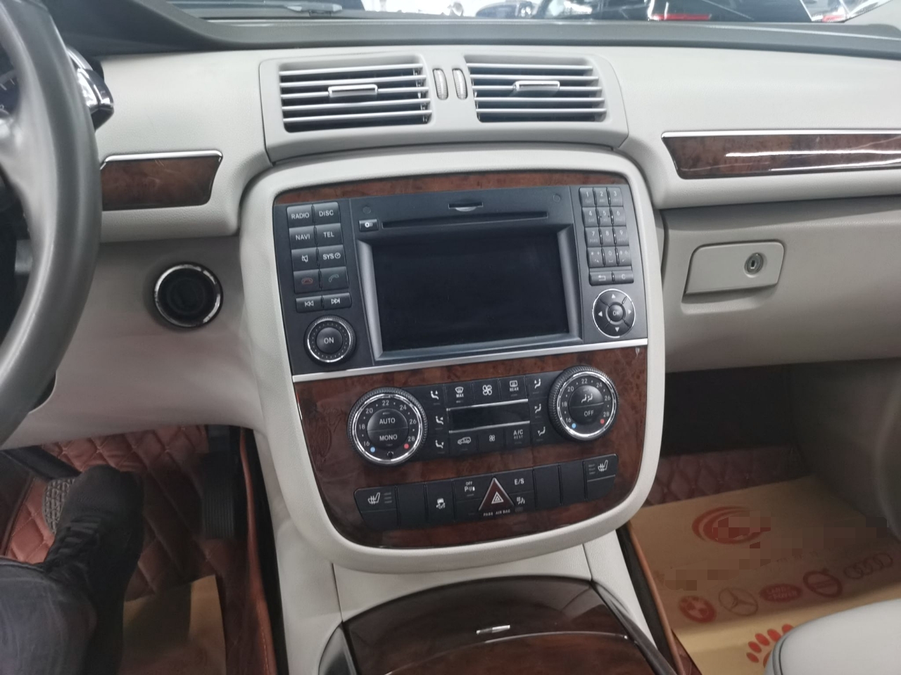 奔驰R级 2010款 R 350 L 4MATIC(进口)