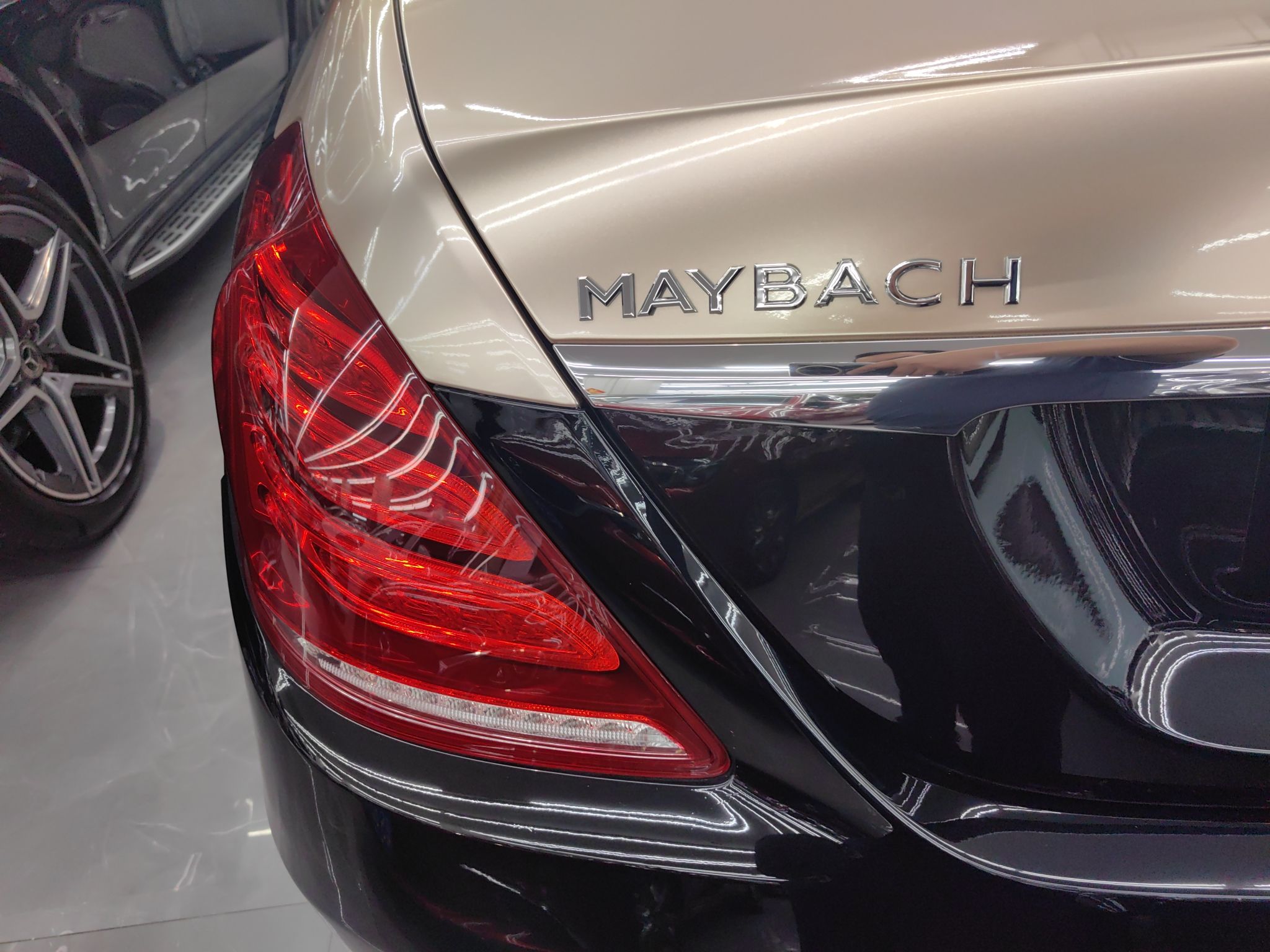 奔驰 迈巴赫S级 2015款 S 500 4MATIC