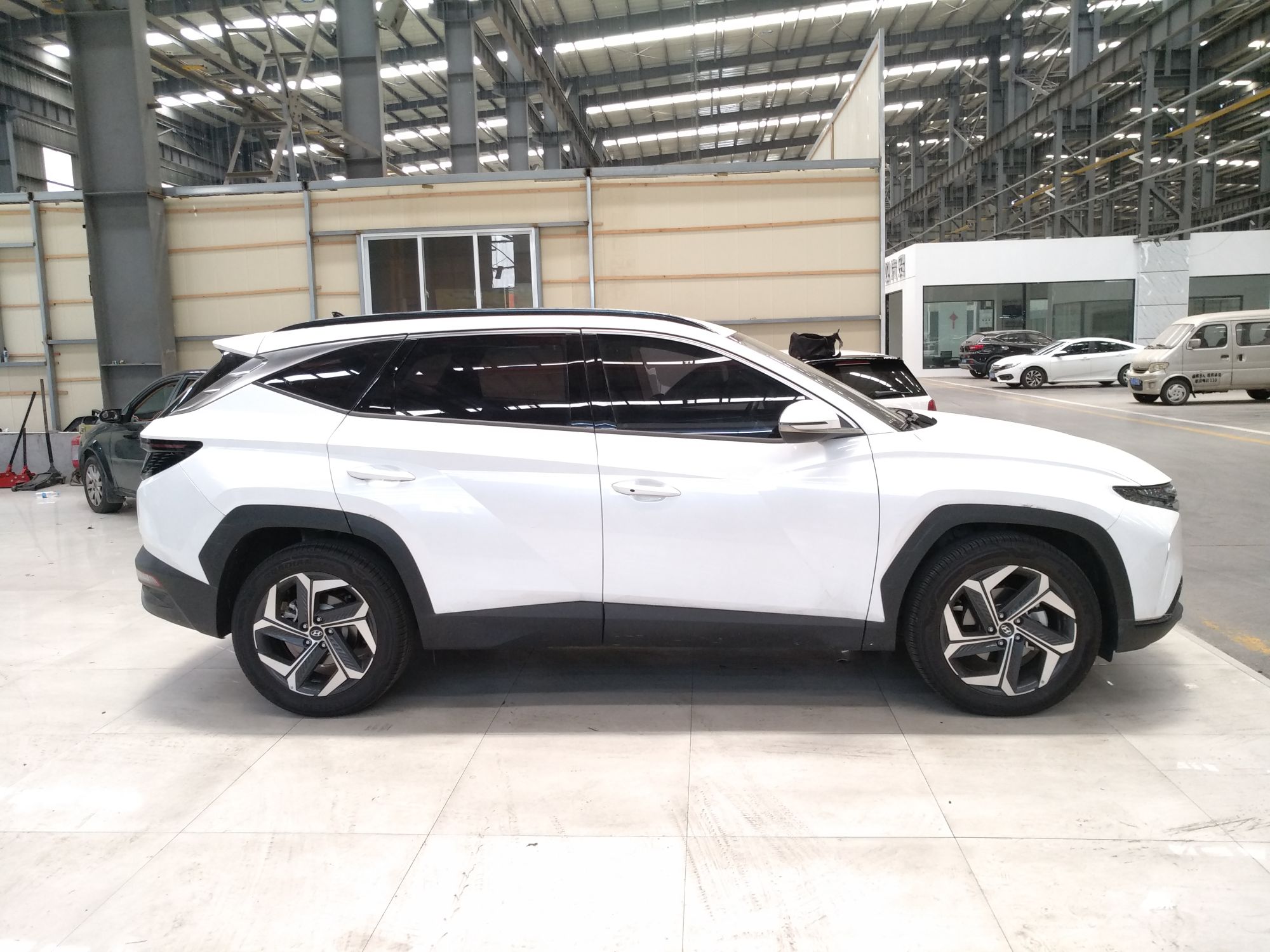 现代 2021款 途胜L 1.5T LUX尊贵版