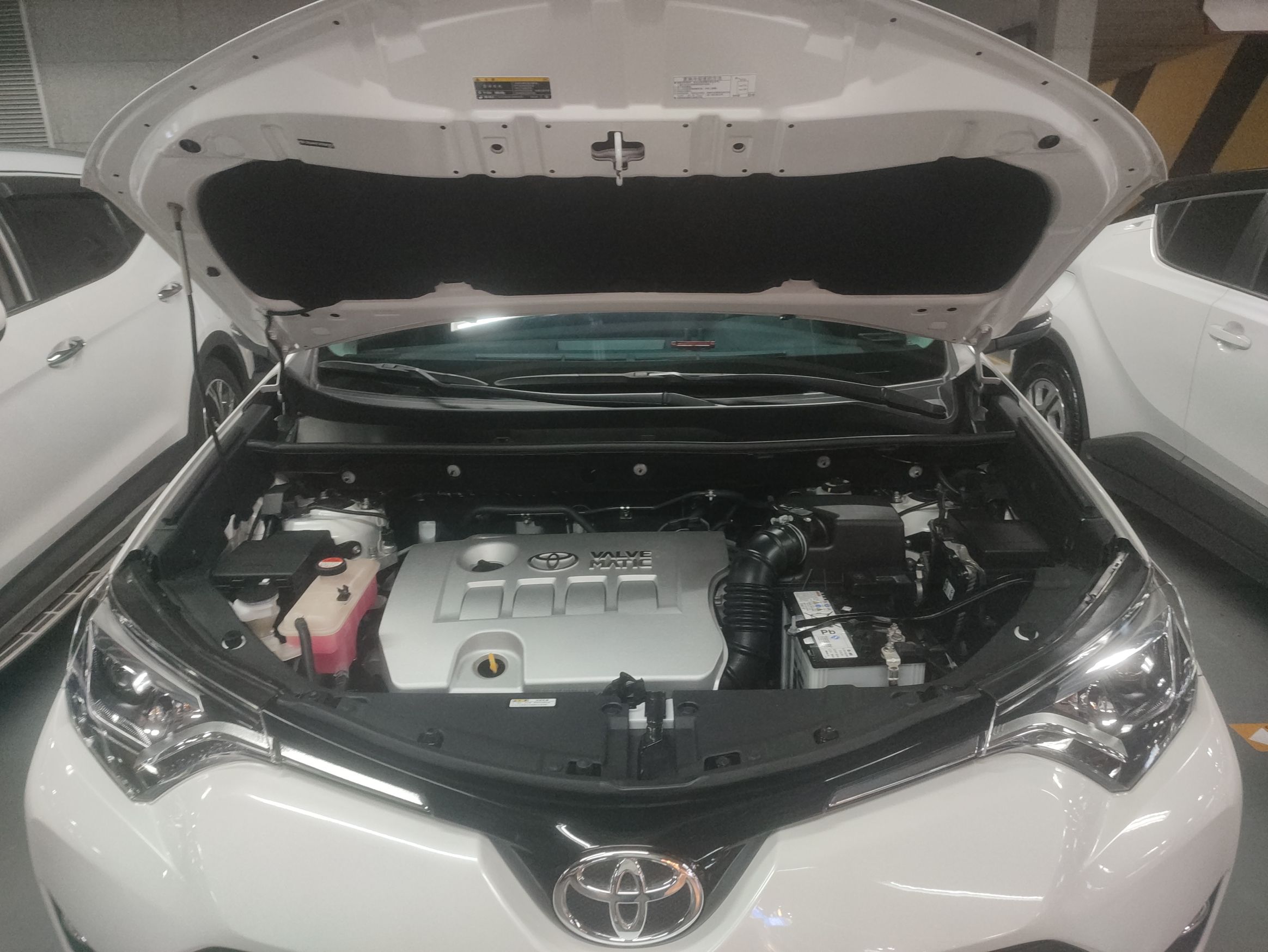 丰田 RAV4 2016款 2.0L CVT四驱新锐版 国V