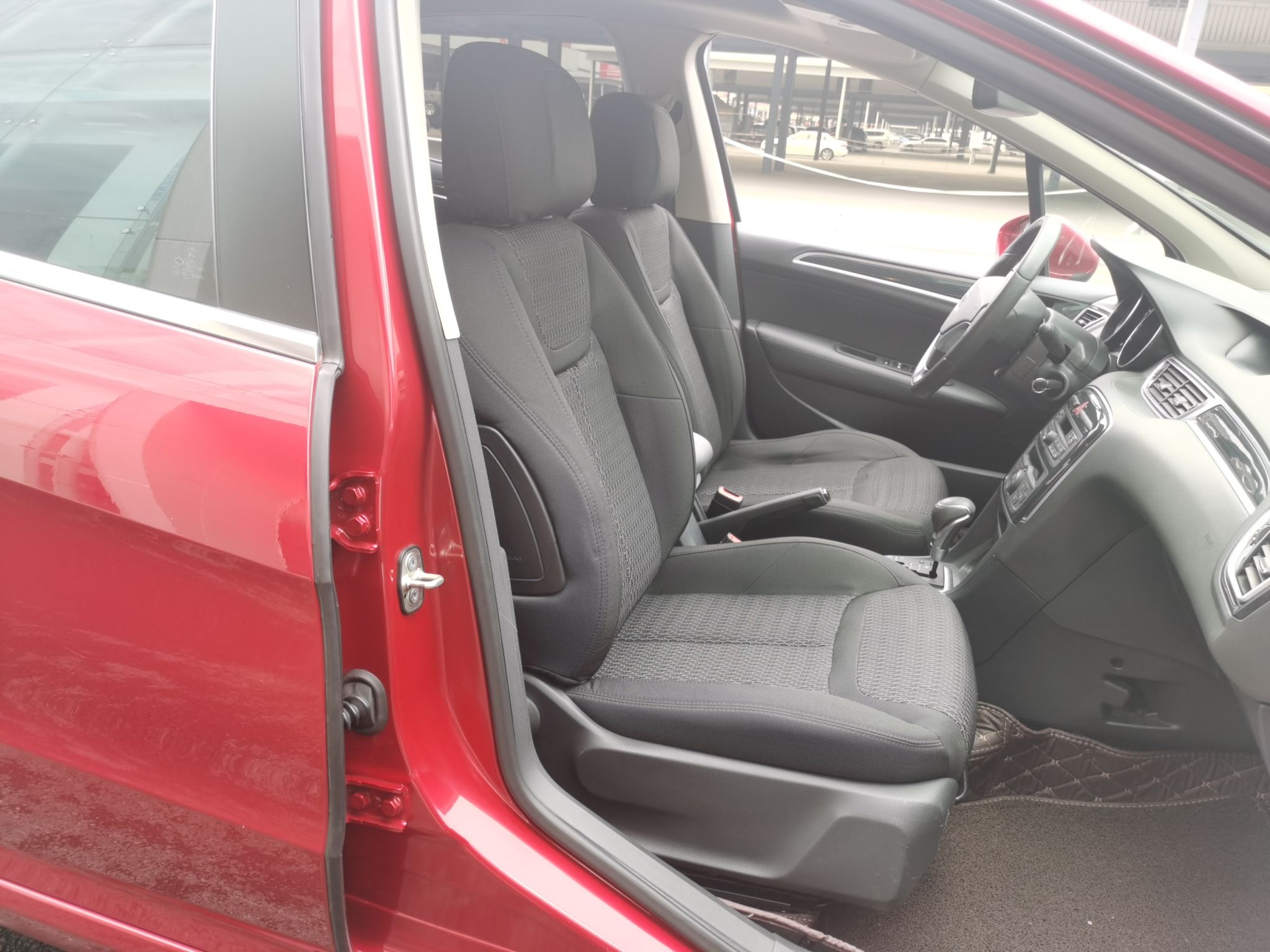 标致308 2014款 乐享版 经典 1.6L 自动风尚型