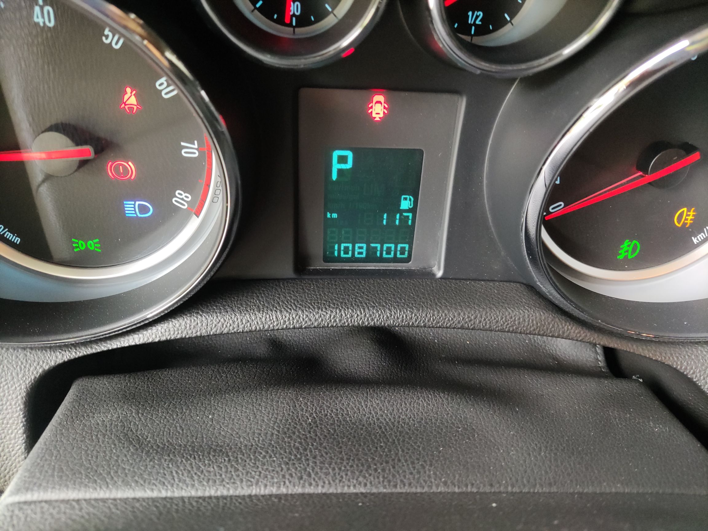 别克 昂科拉 2014款 1.4T 自动两驱都市精英型