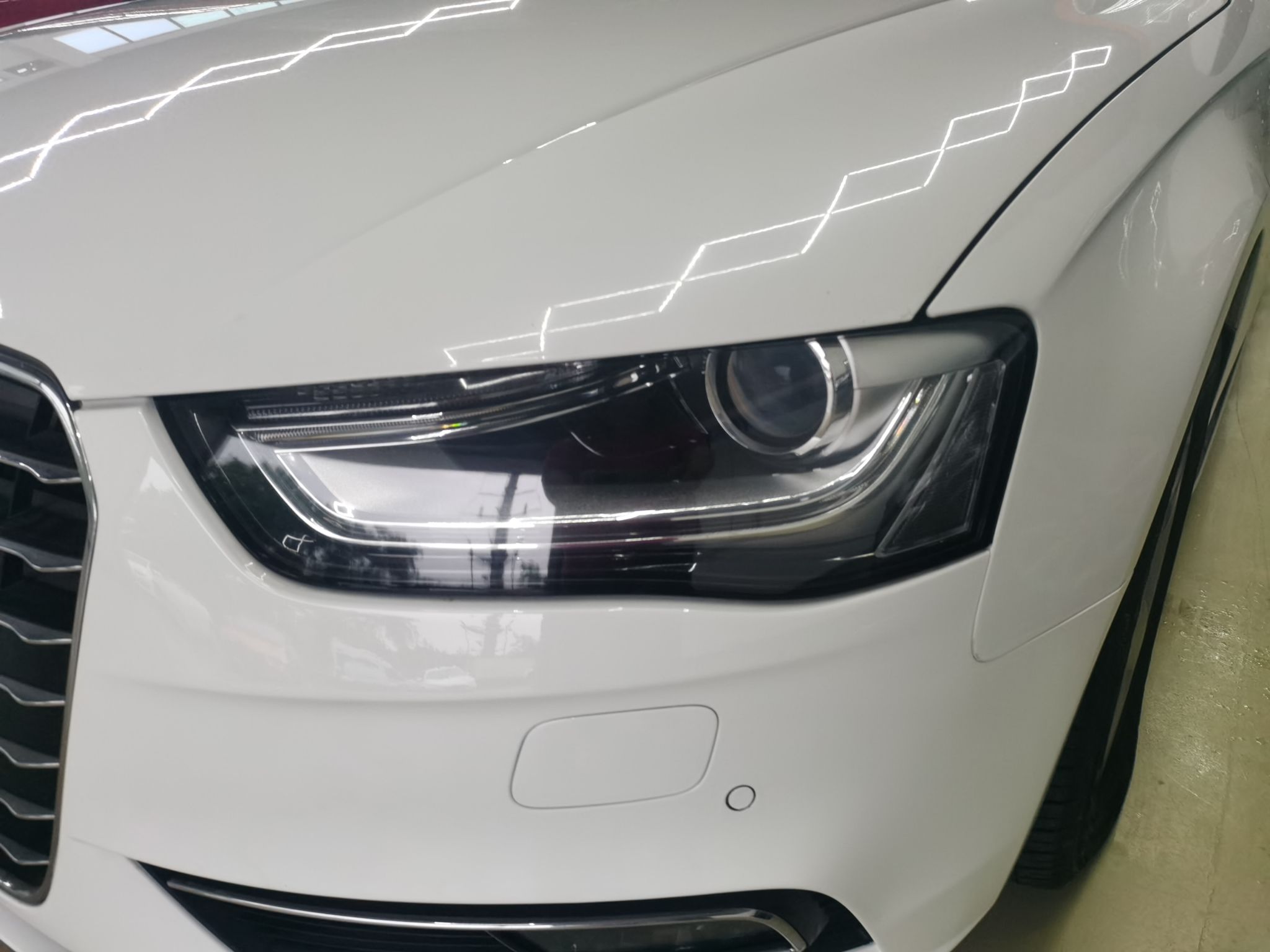 奥迪A4L 2015款 35 TFSI 自动标准型