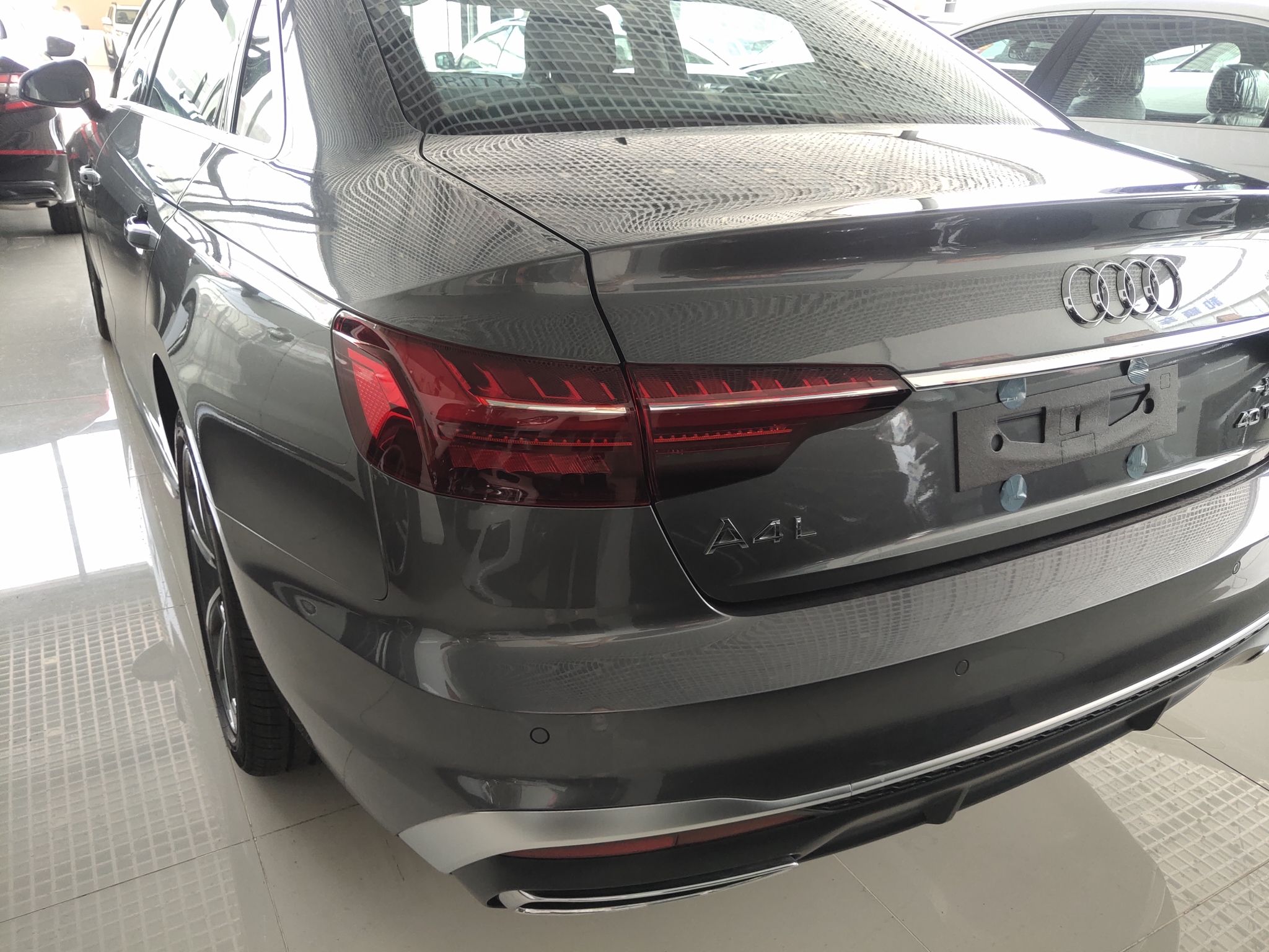 奥迪A4L 2023款 40 TFSI 时尚动感型