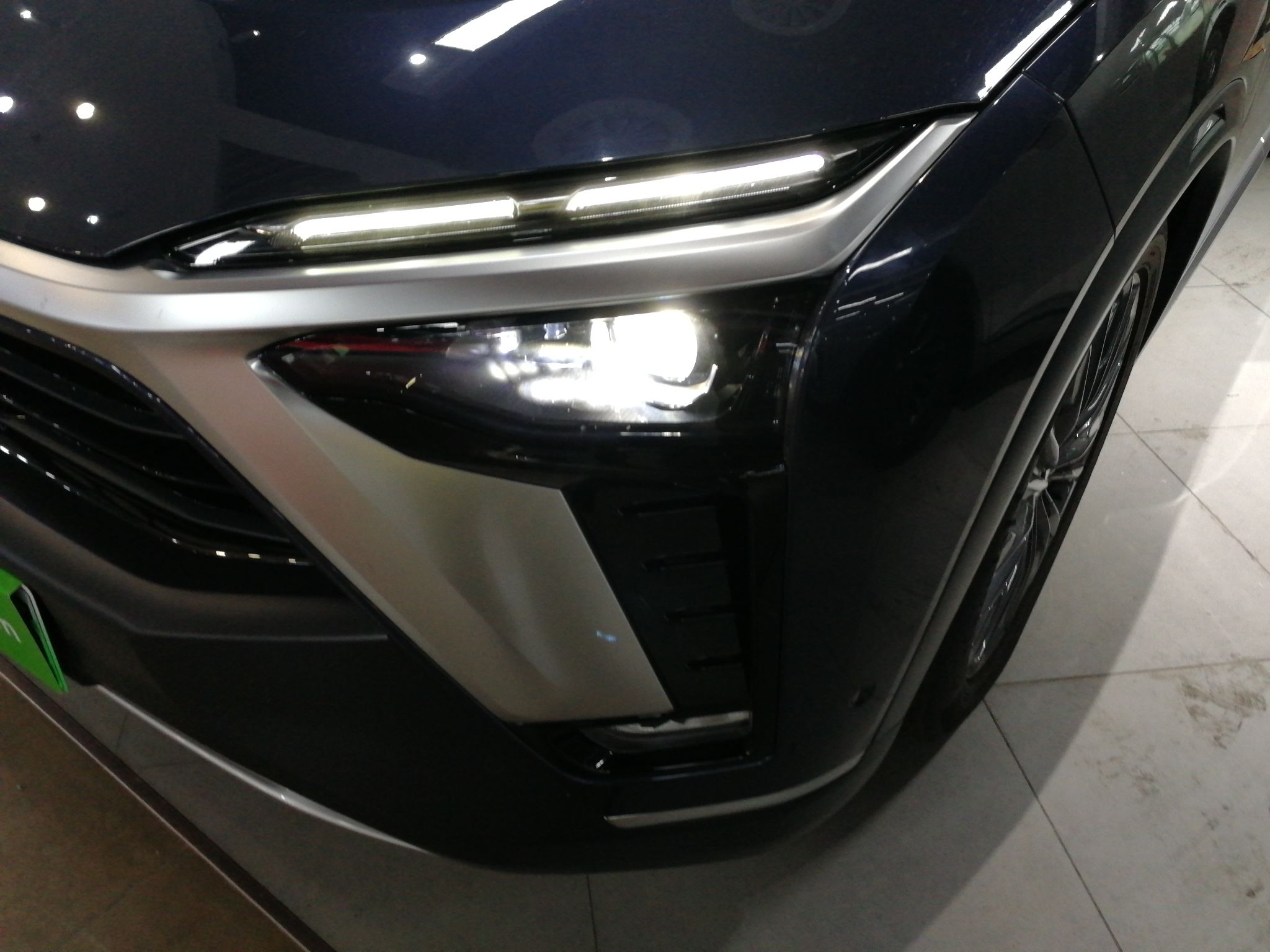 蔚来ES8 2020款 415KM 基准版 六座版