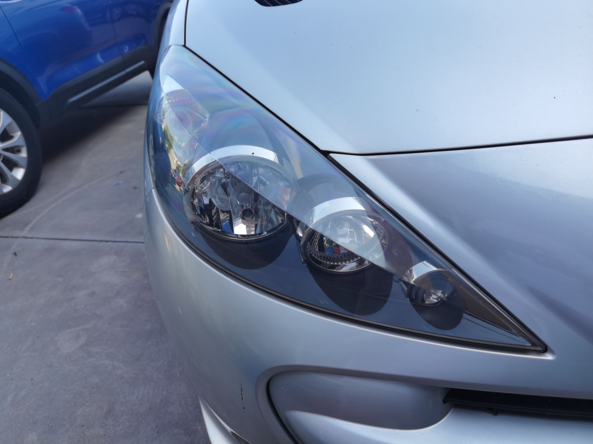 标致207 2011款 三厢 1.4L 手动驭乐版