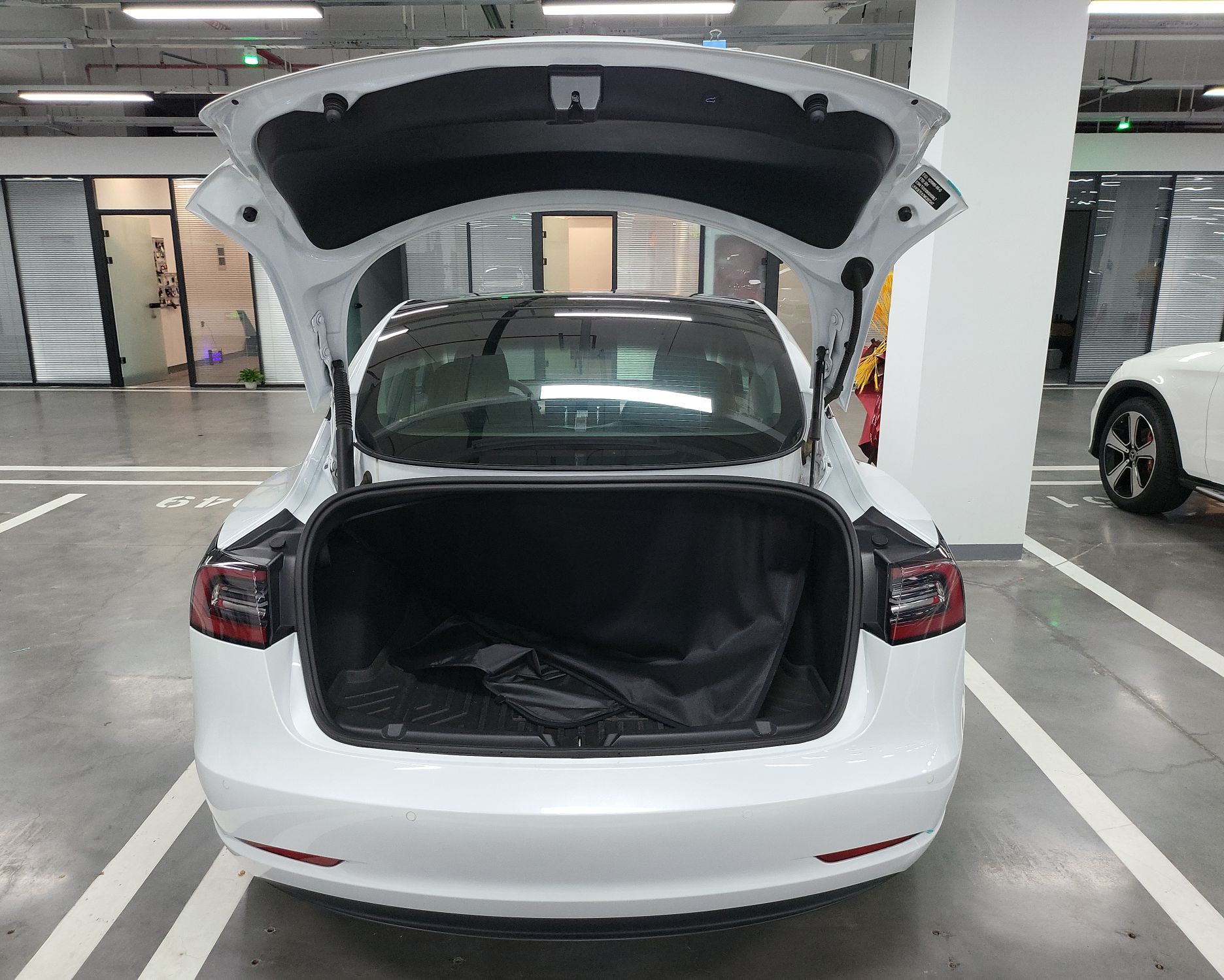 特斯拉 Model 3 2021款 标准续航后驱升级版