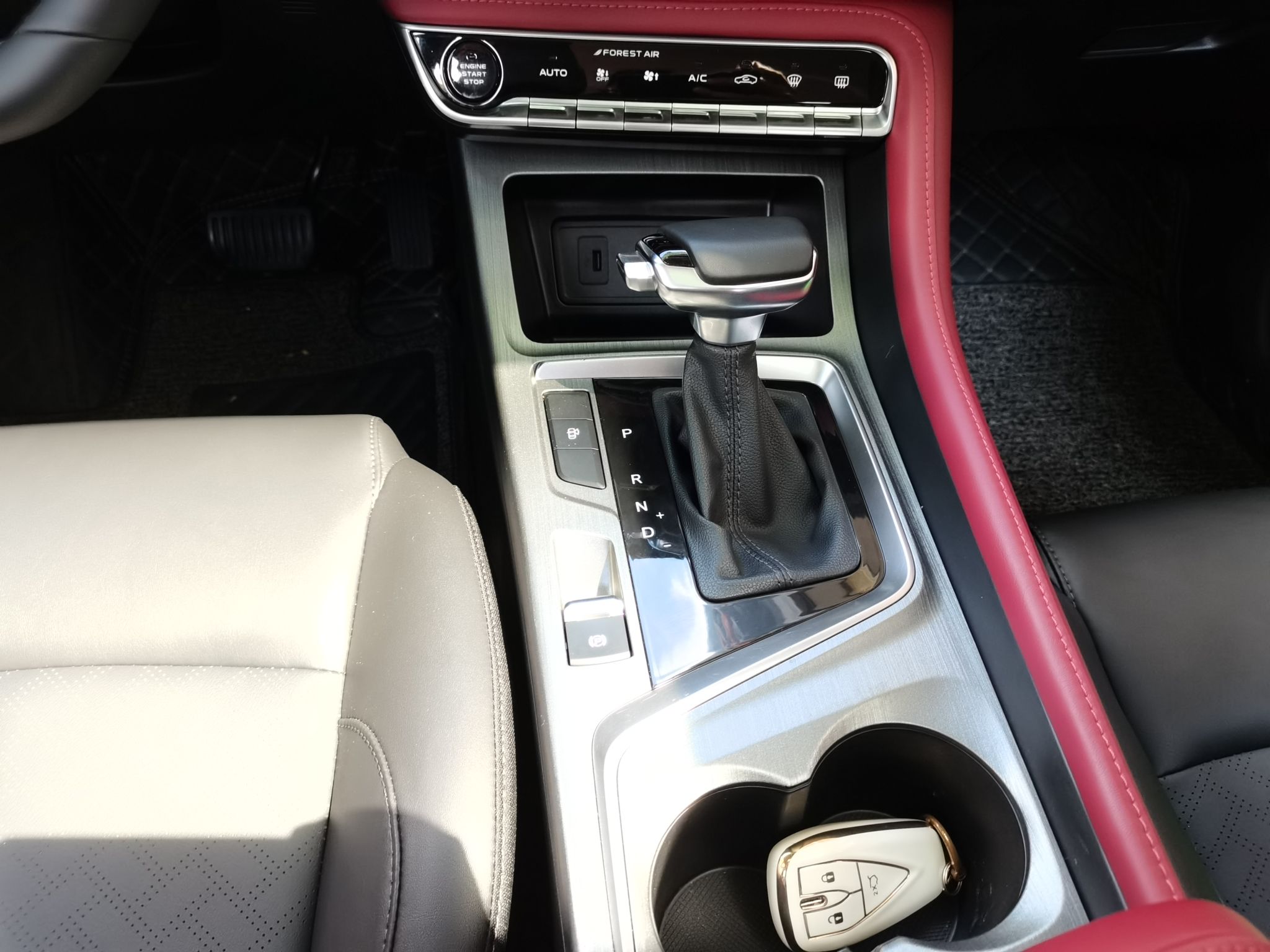 长安CS55 PLUS 2022款 蓝鲸版 1.5T DCT豪华型