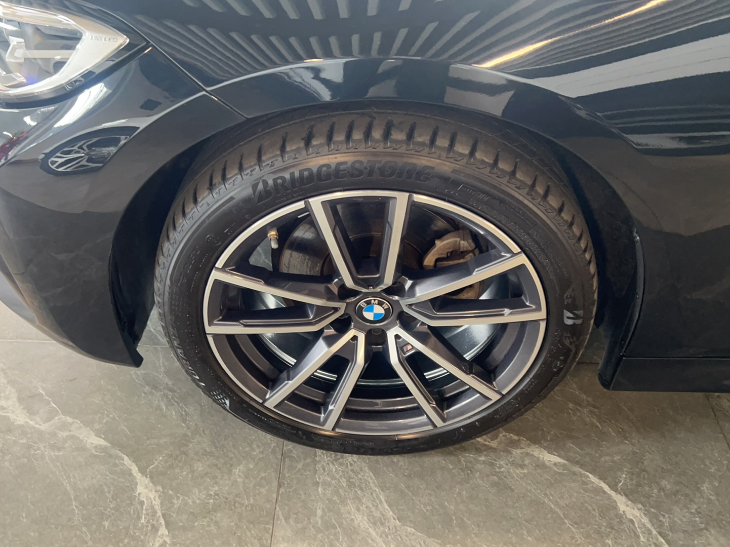 宝马3系 2022款 改款 320Li M运动套装车身外观6007