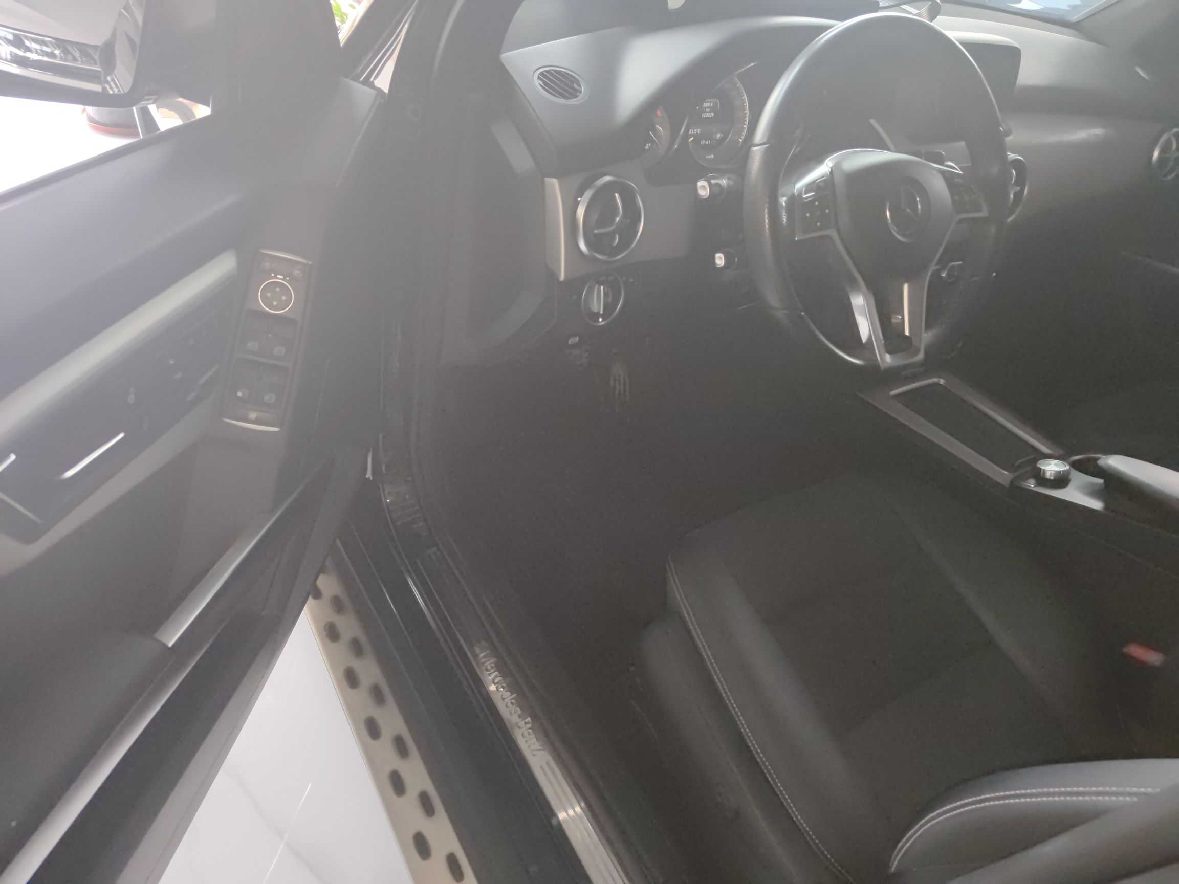 奔驰GLK级 2015款 GLK 260 4MATIC 动感型 极致版中控内饰7003