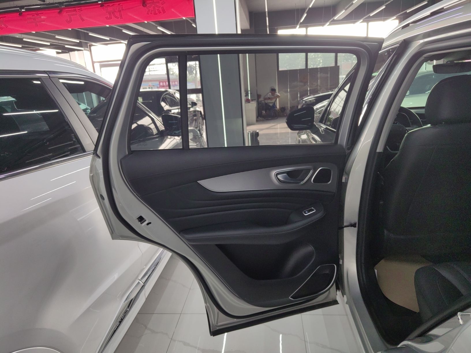 荣威RX5 MAX 2021款 Supreme系列 400TGI 自动豪华座舱版中控内饰49