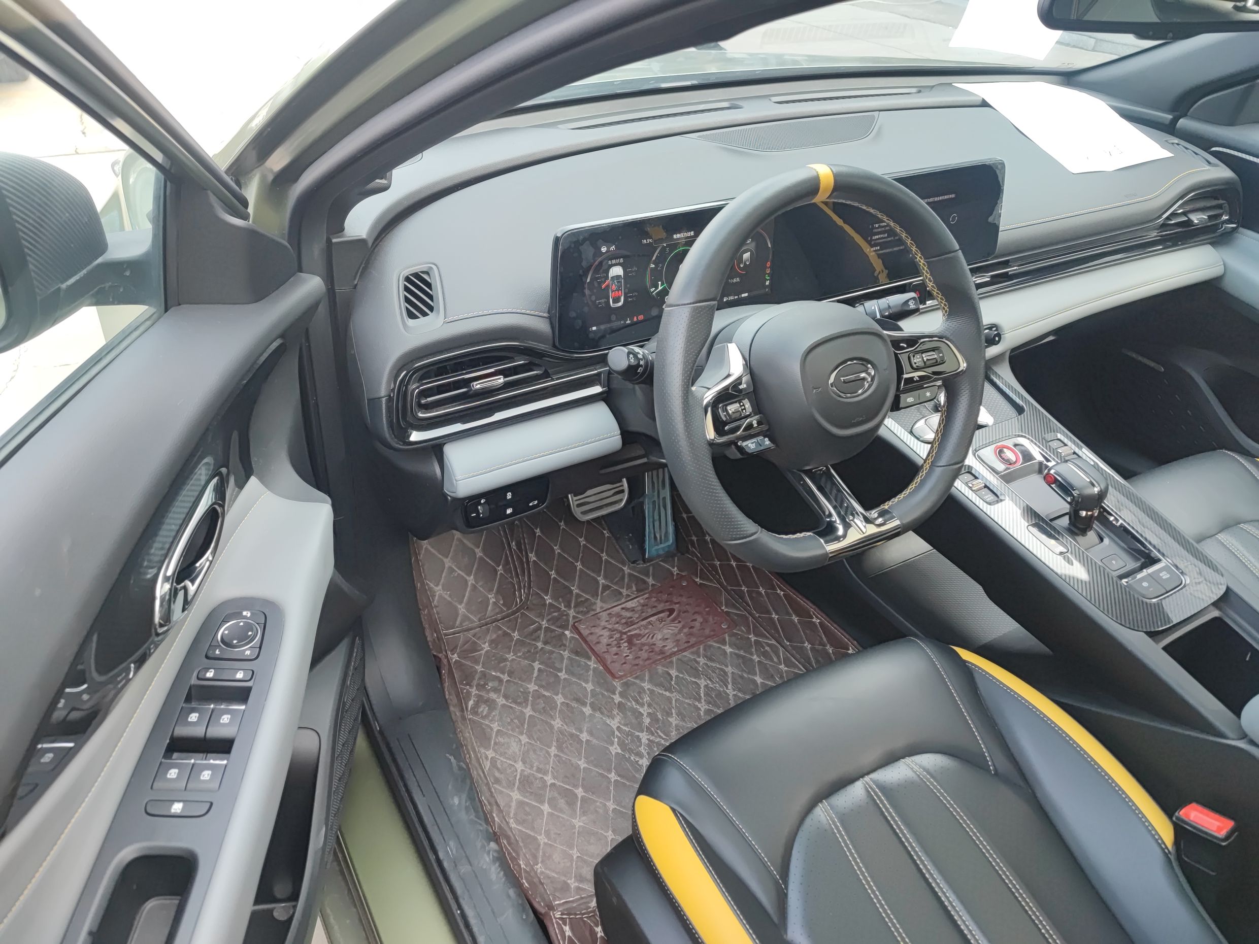广汽传祺 影豹 2021款 270T DCT J16版中控内饰7002