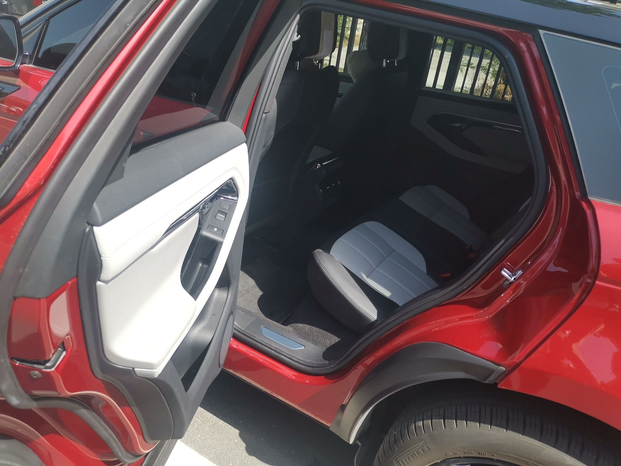 路虎 揽胜极光 2020款 249PS R-DYNAMIC SE 运动科技版中控内饰7001